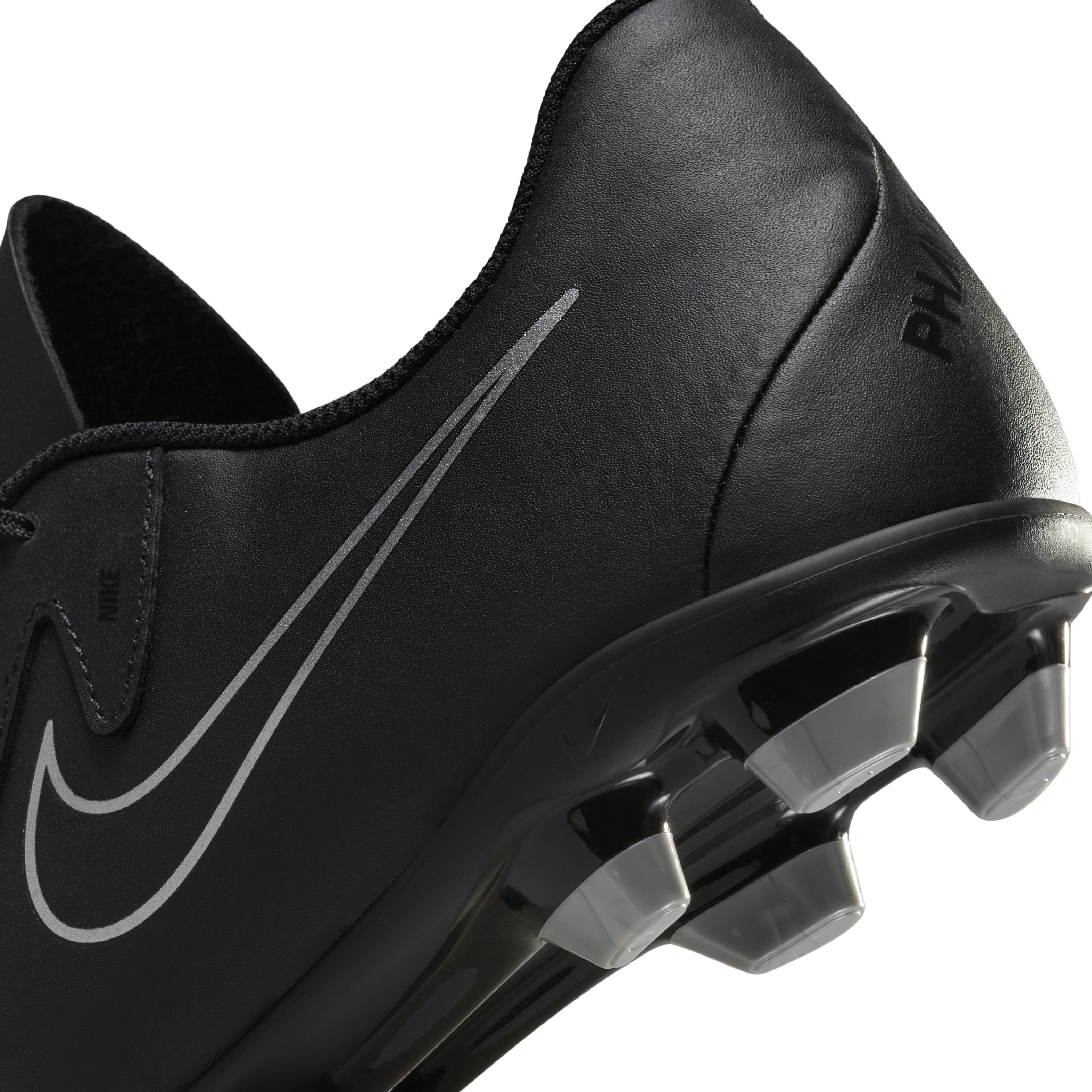 Nike Phantom GX 2 Club MG Low-Top Soccer Cleats