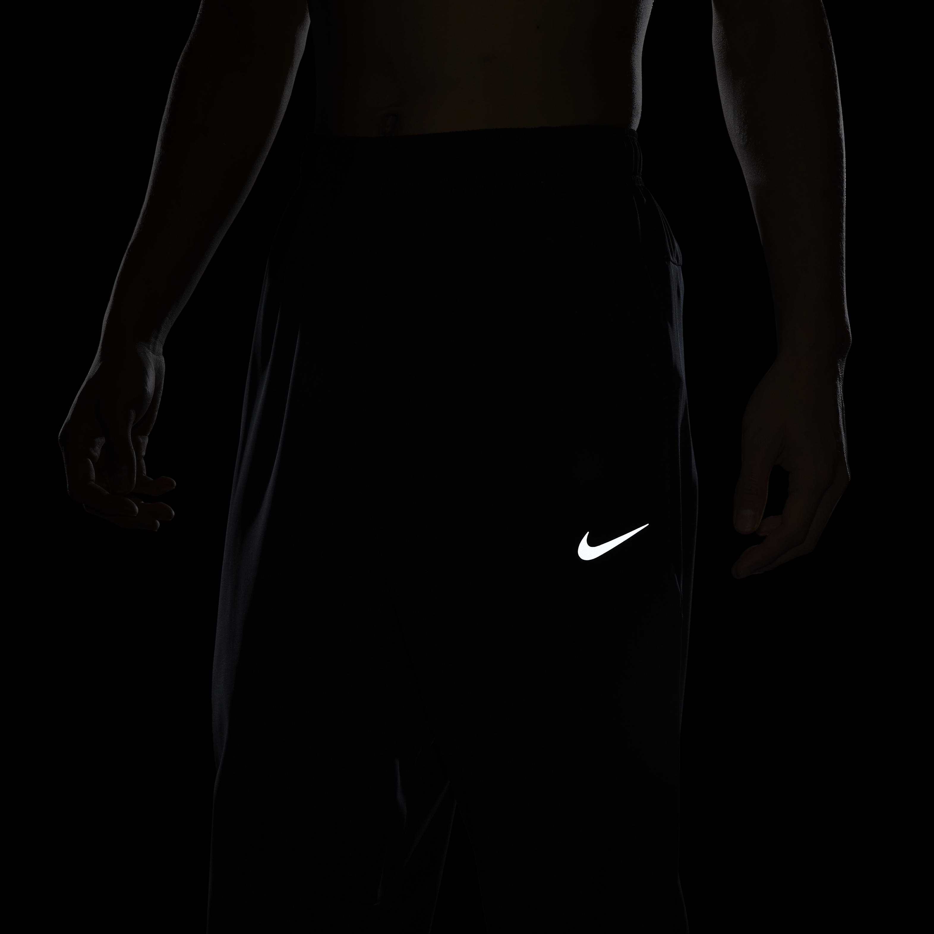 Nike Form Men's Dri-FIT Tapered Versatile Pants