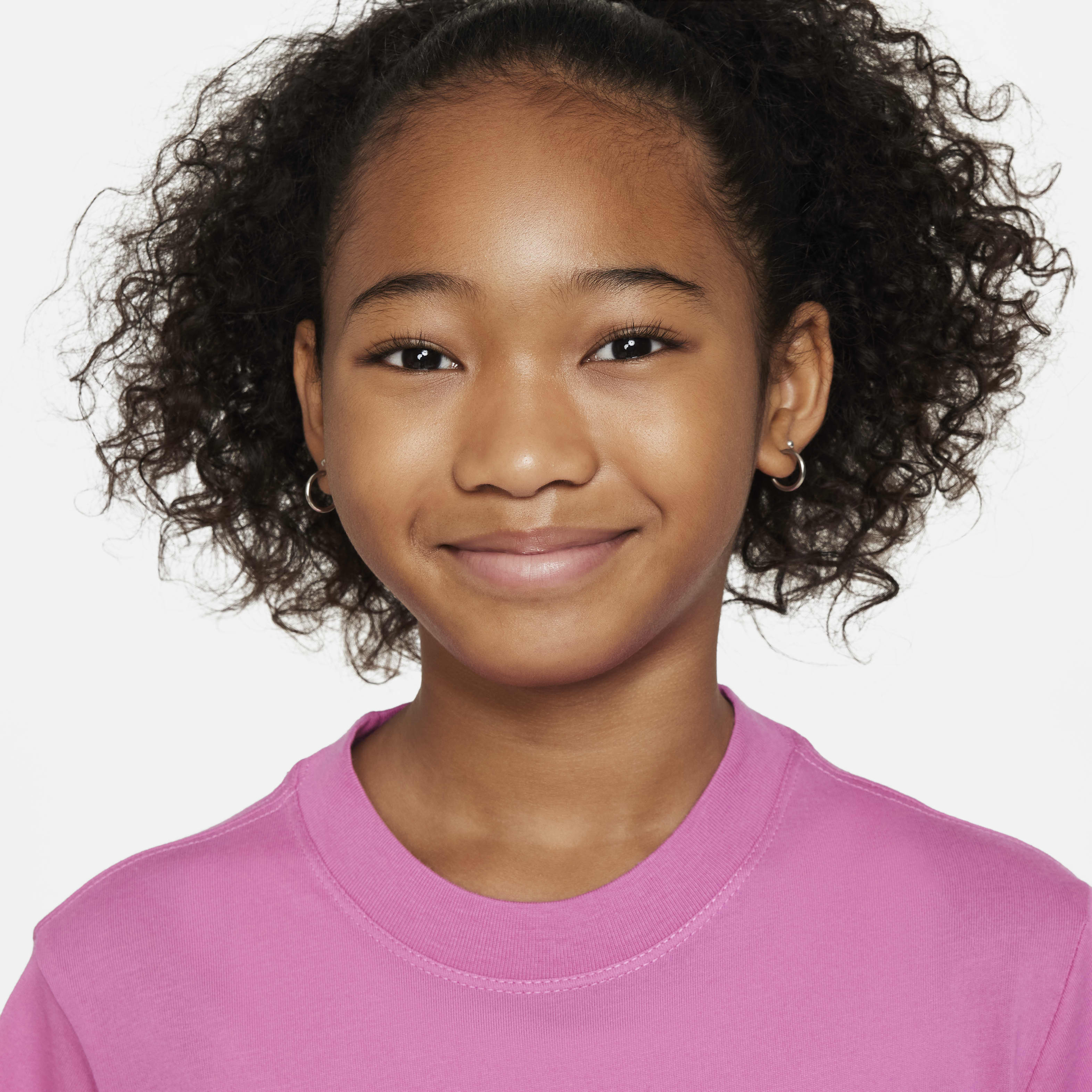 Nike SB x Rayssa Leal Big Kids' (Girls') Dri-FIT T-Shirt