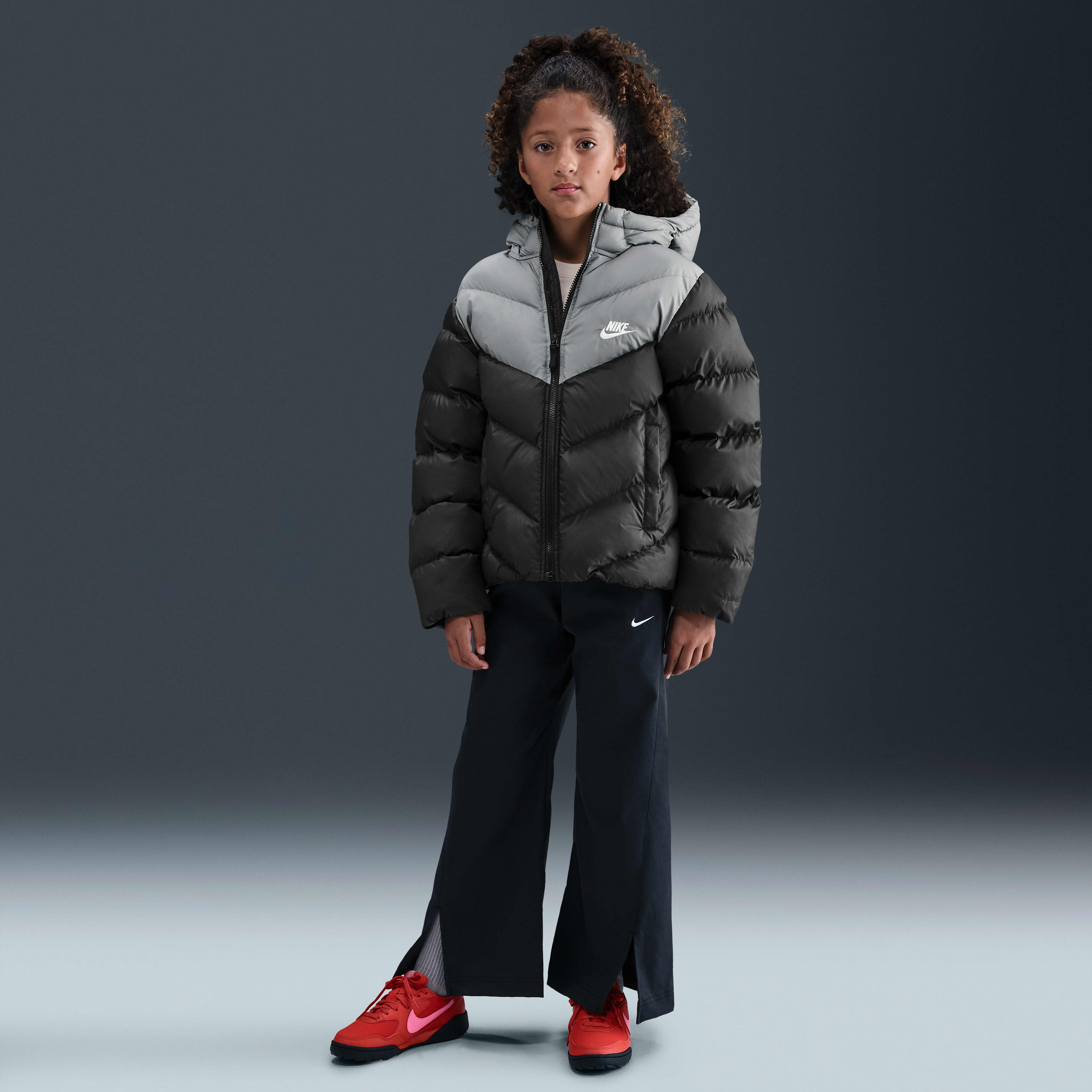 Nike Sportswear All Day Play Big Kids' Therma-FIT Loose-Fit Puffer Jacket