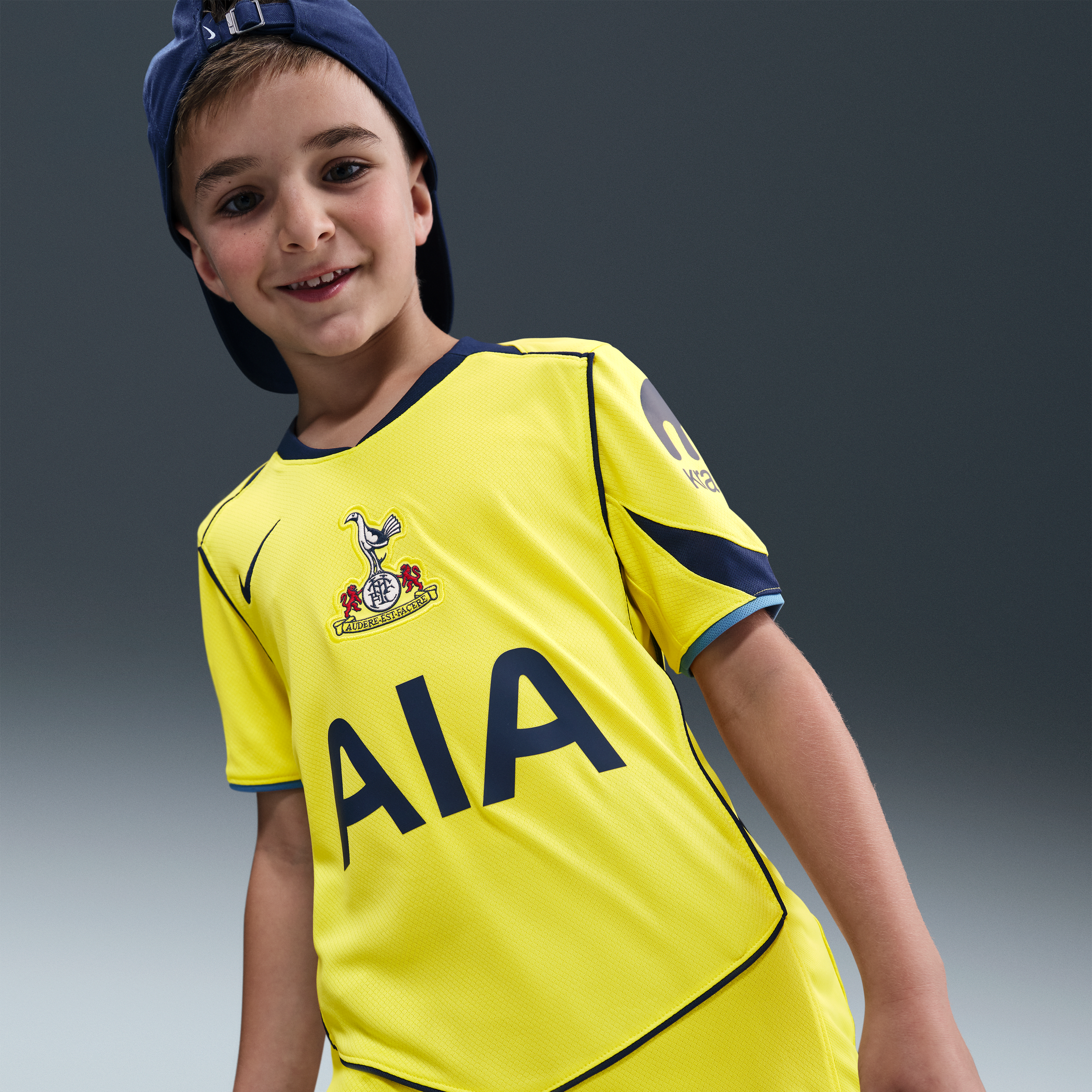 Tottenham Hotspur 2025/26 Stadium Third Big Kids' Nike Dri-FIT Total 90 Soccer Replica Jersey