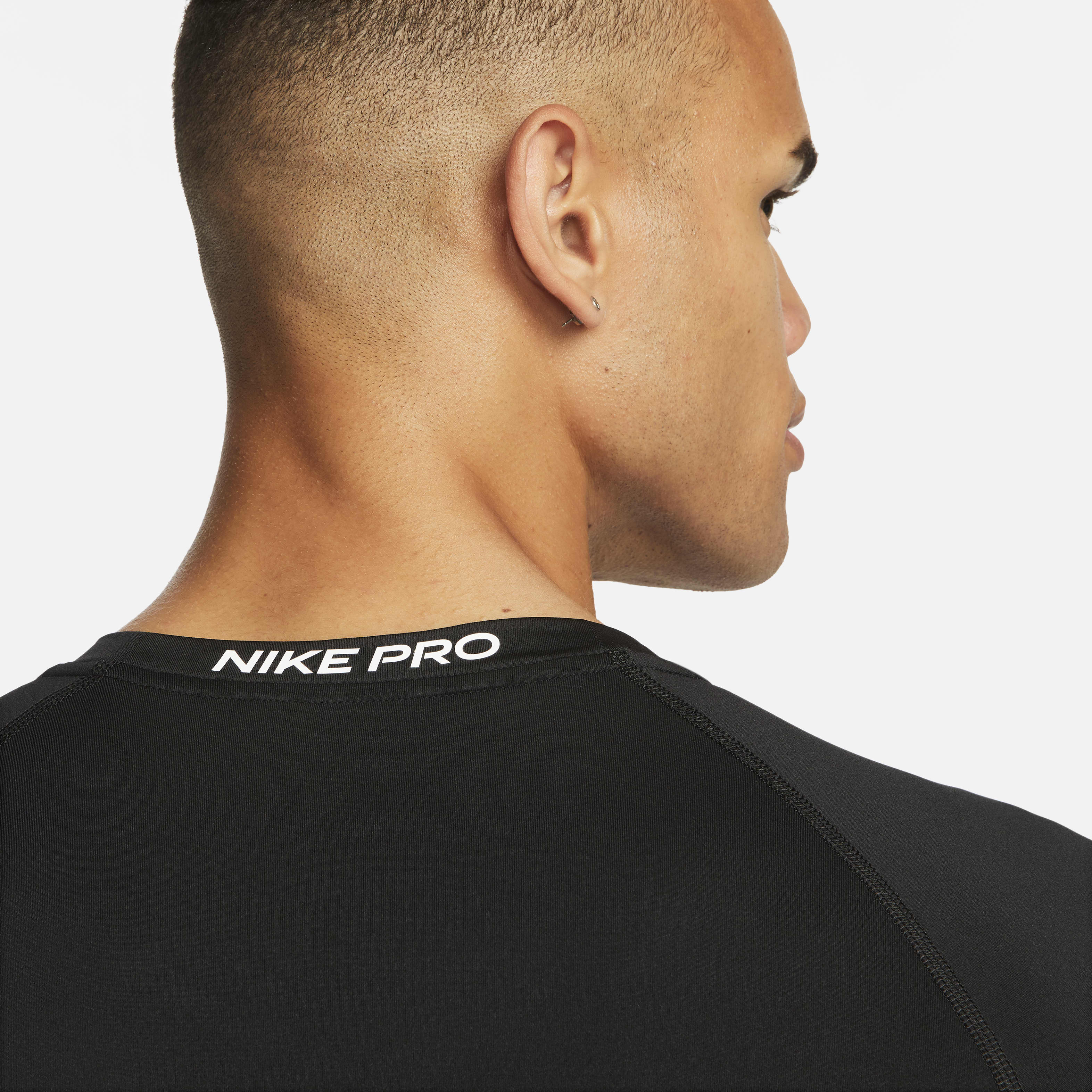 Nike Pro Men's Dri-FIT Tight Short-Sleeve Fitness Top