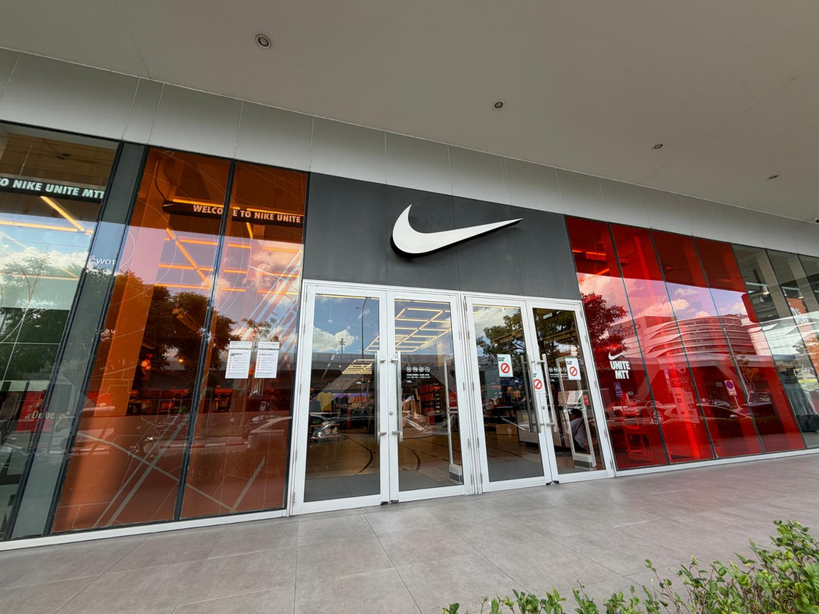 Nike Factory Store Muang Thong Thani
