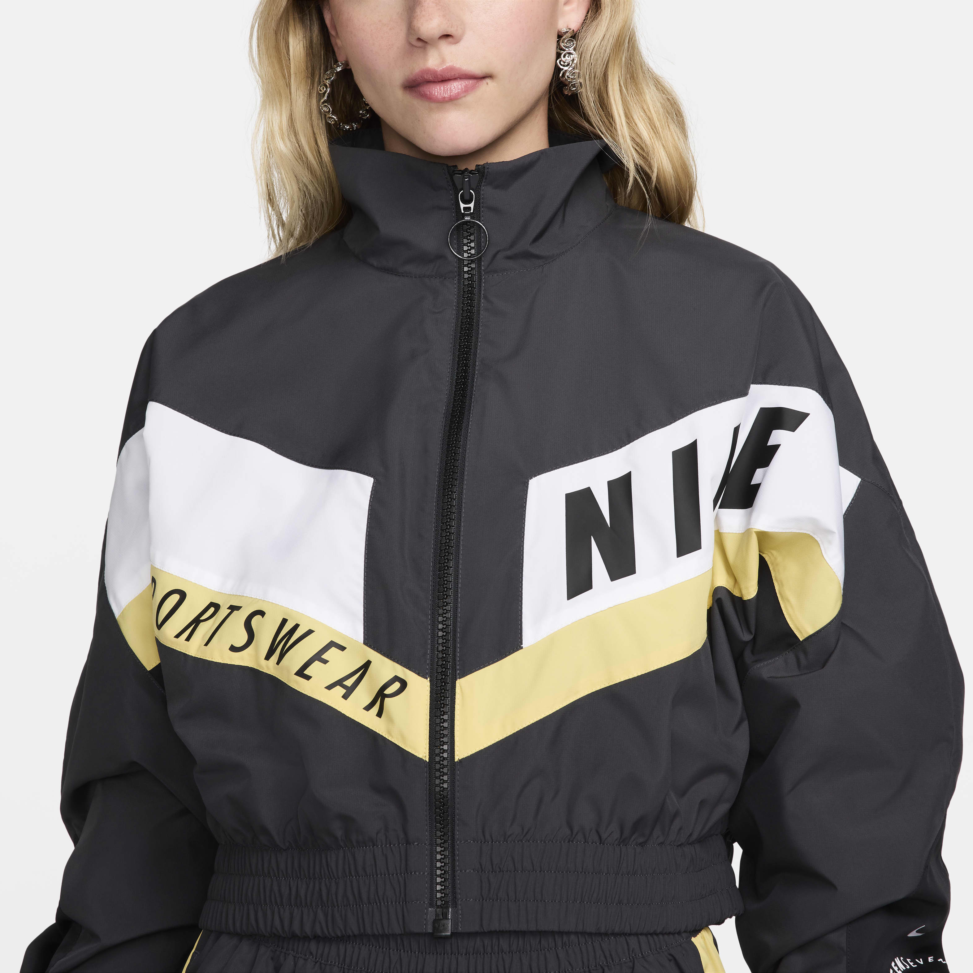 Nike Sportswear Women's Woven Jacket