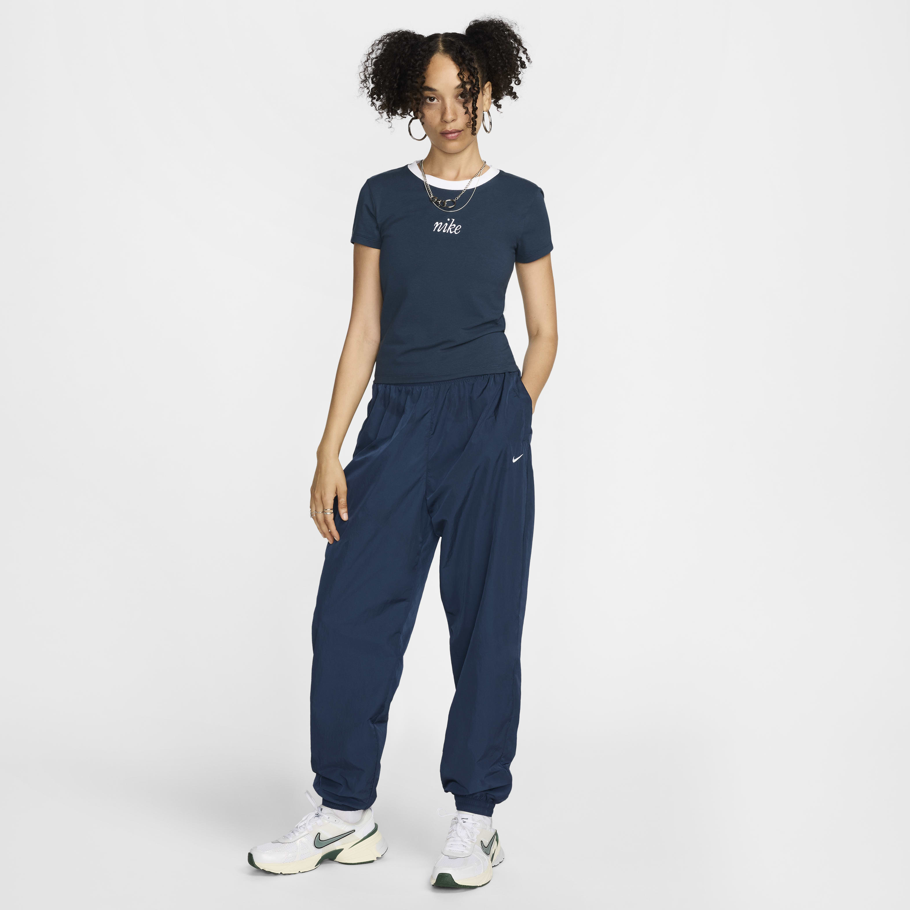 Nike Sportswear Chill Knit Women's Slim Cropped Tee