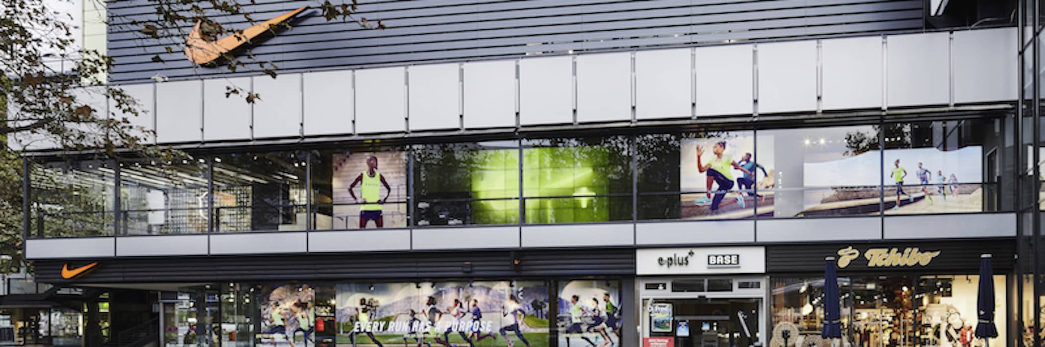 Wereldwijd verkiezing bereiken Nike Stores in Berlin, Germany. Nike.com