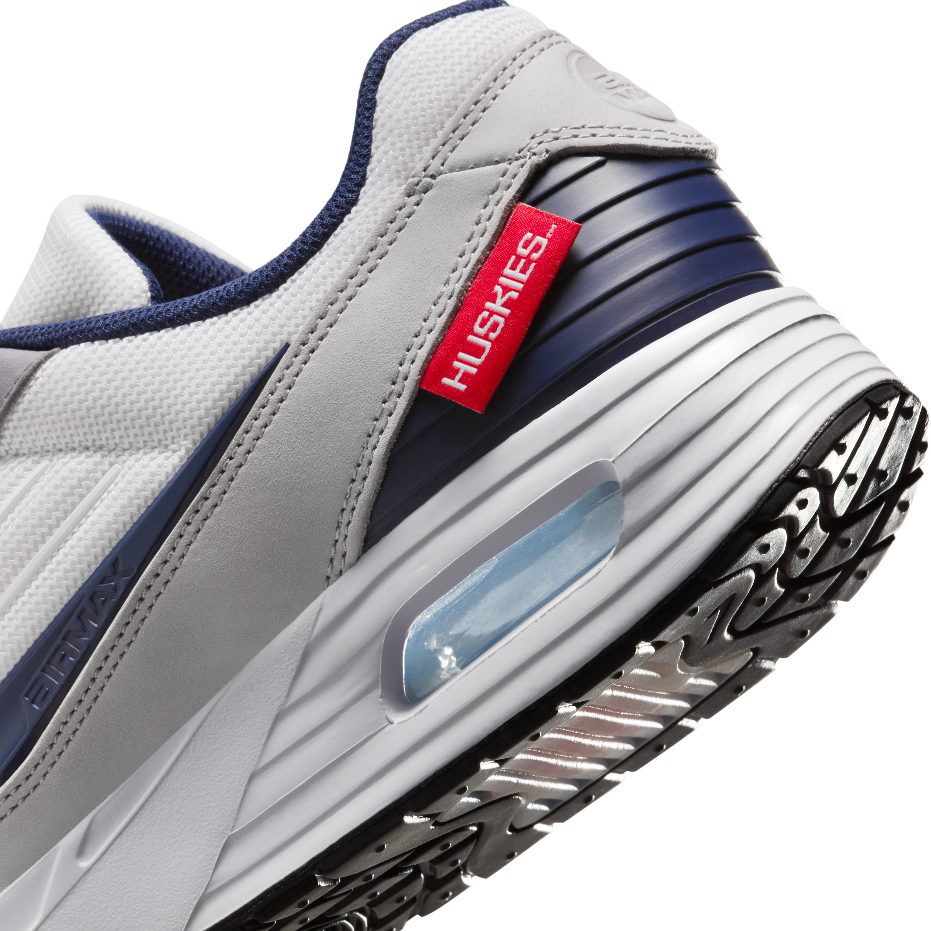 Nike College Air Max Verse (UConn) Men's Shoes
