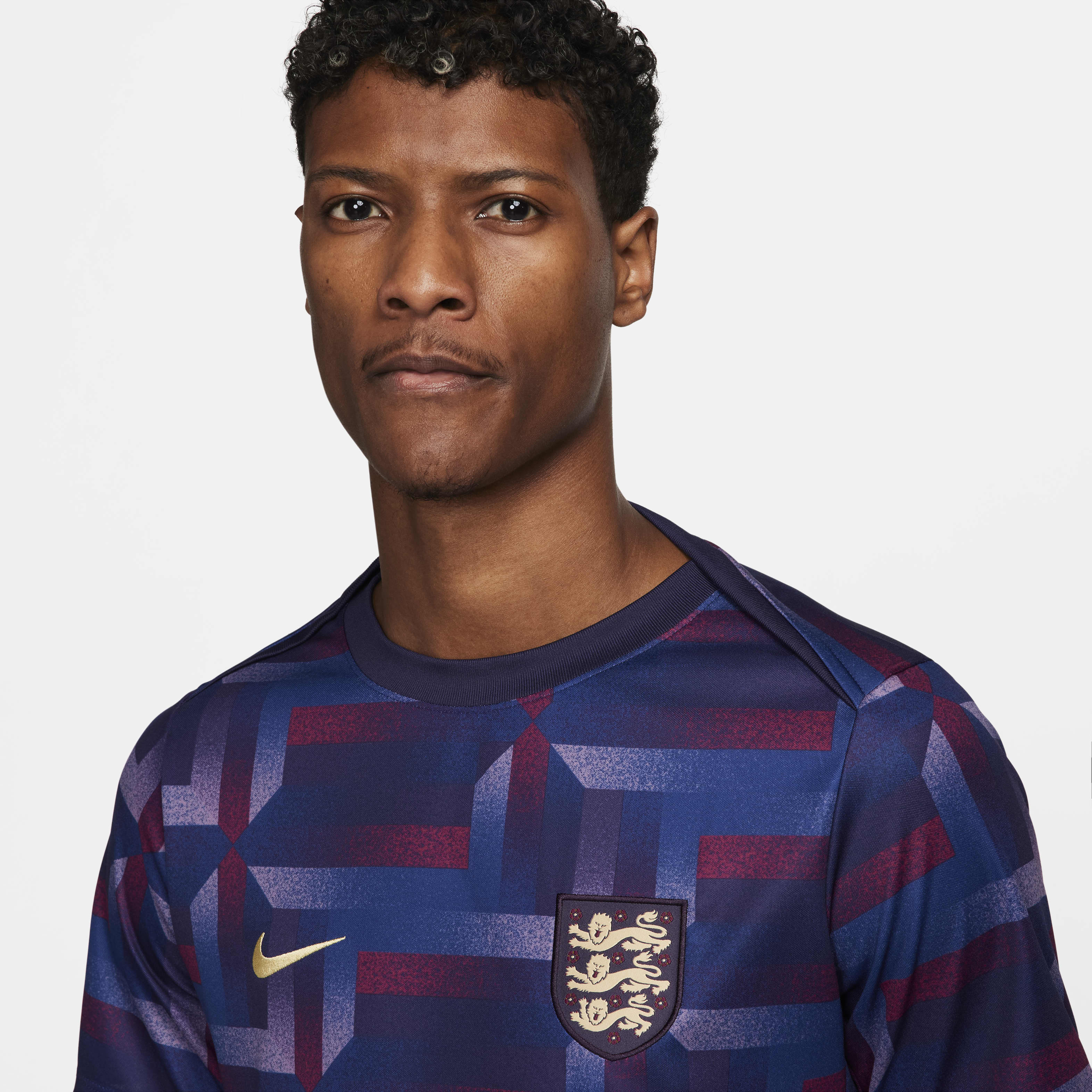 England Academy Pro Men's Nike Dri-FIT Soccer Pre-Match Short-Sleeve Top