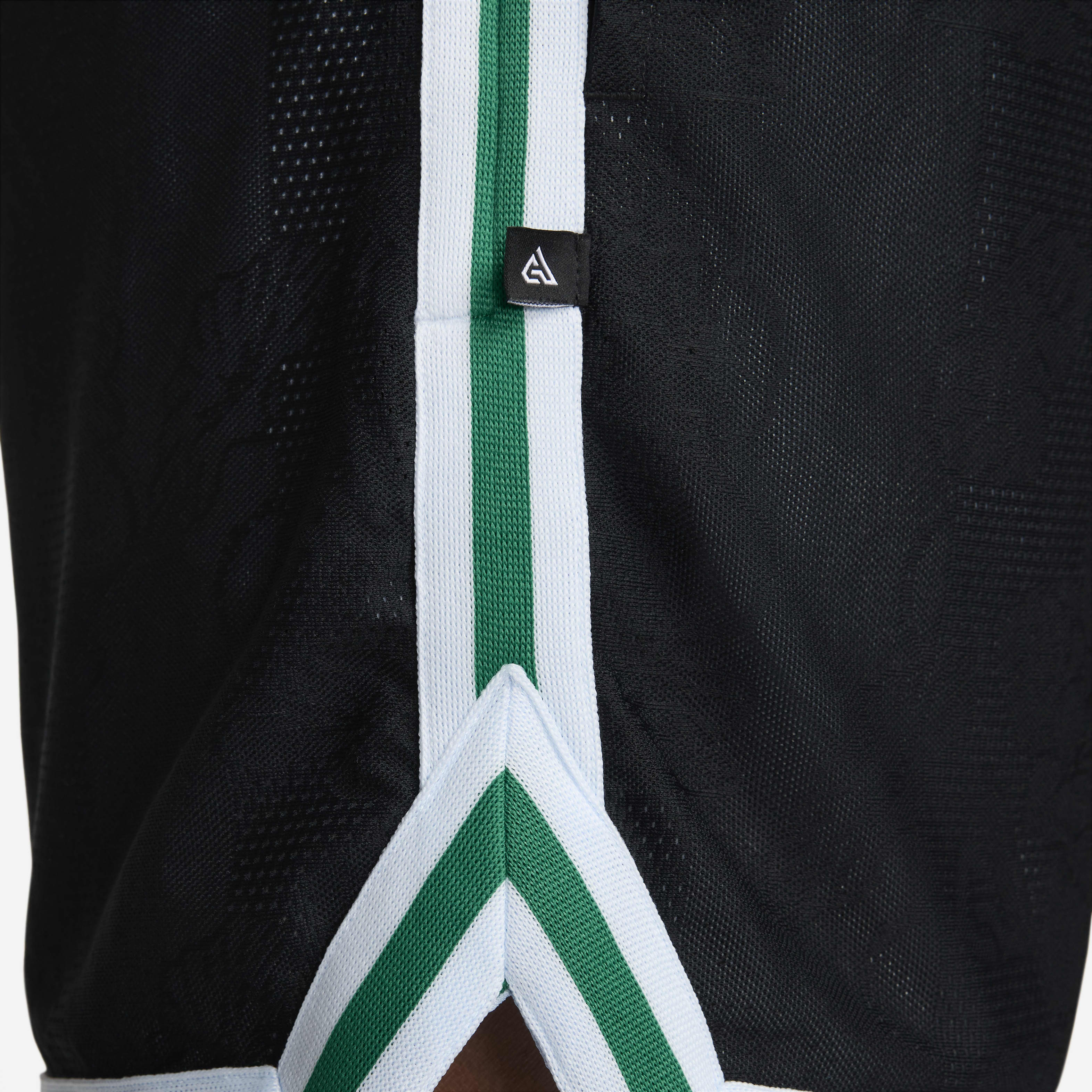 Giannis Men's 6" Dri-FIT DNA Basketball Shorts