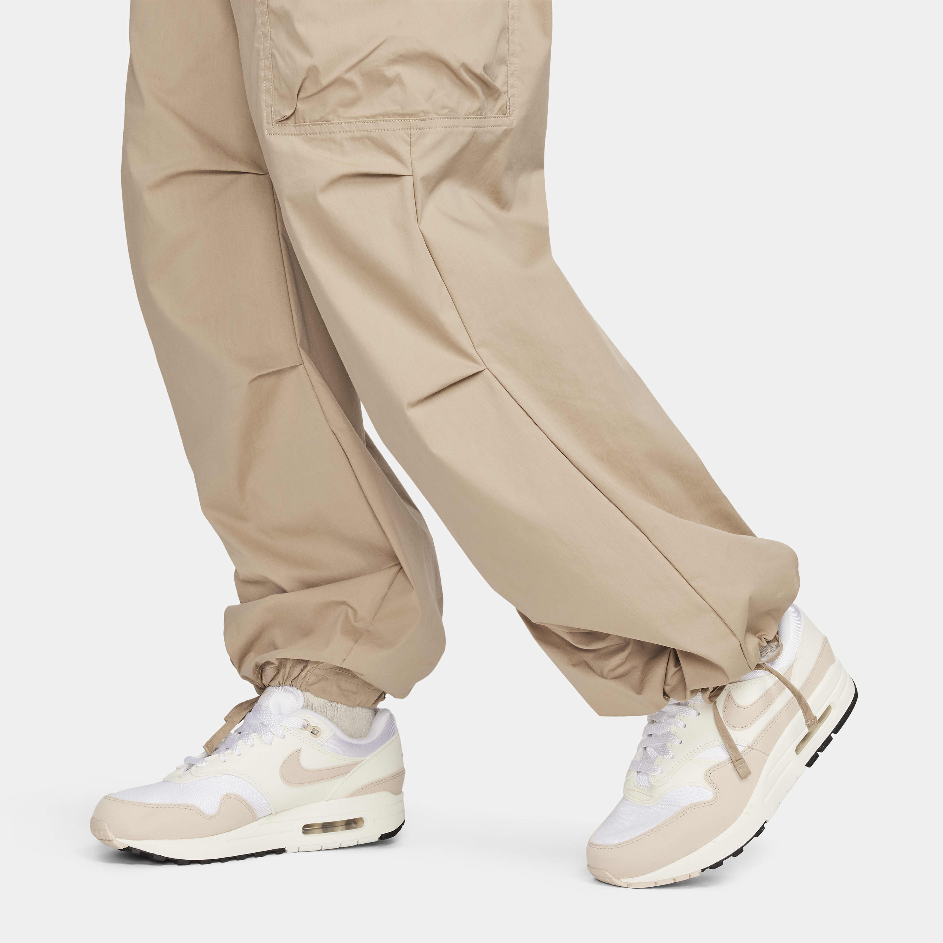 Nike Sportswear Women's High-Waisted Loose Woven Cargo Pants