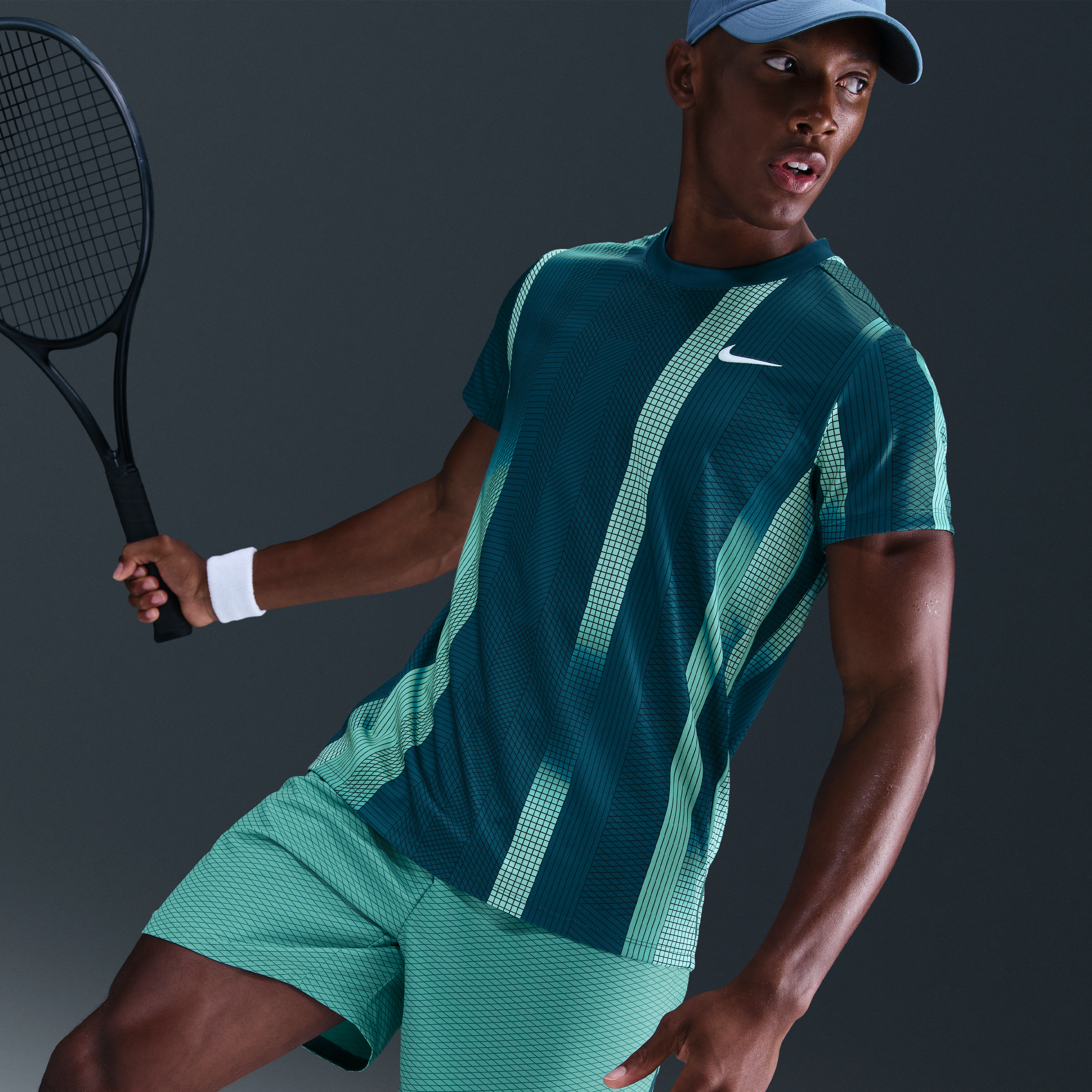 NikeCourt Victory Men's Dri-FIT Tennis Top