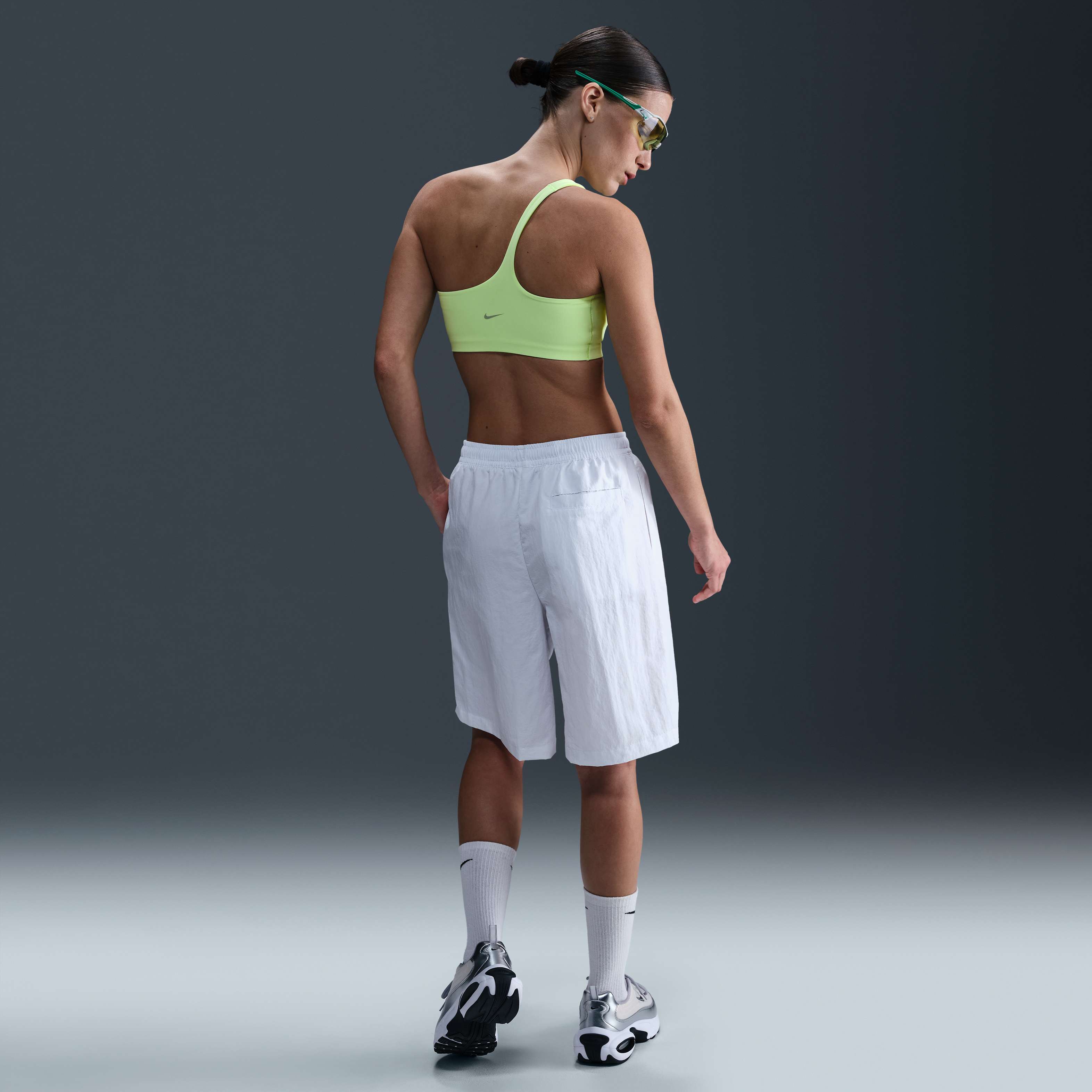 Nike Zenvy Asymmetrical Women's Light-Support Padded Sports Bra