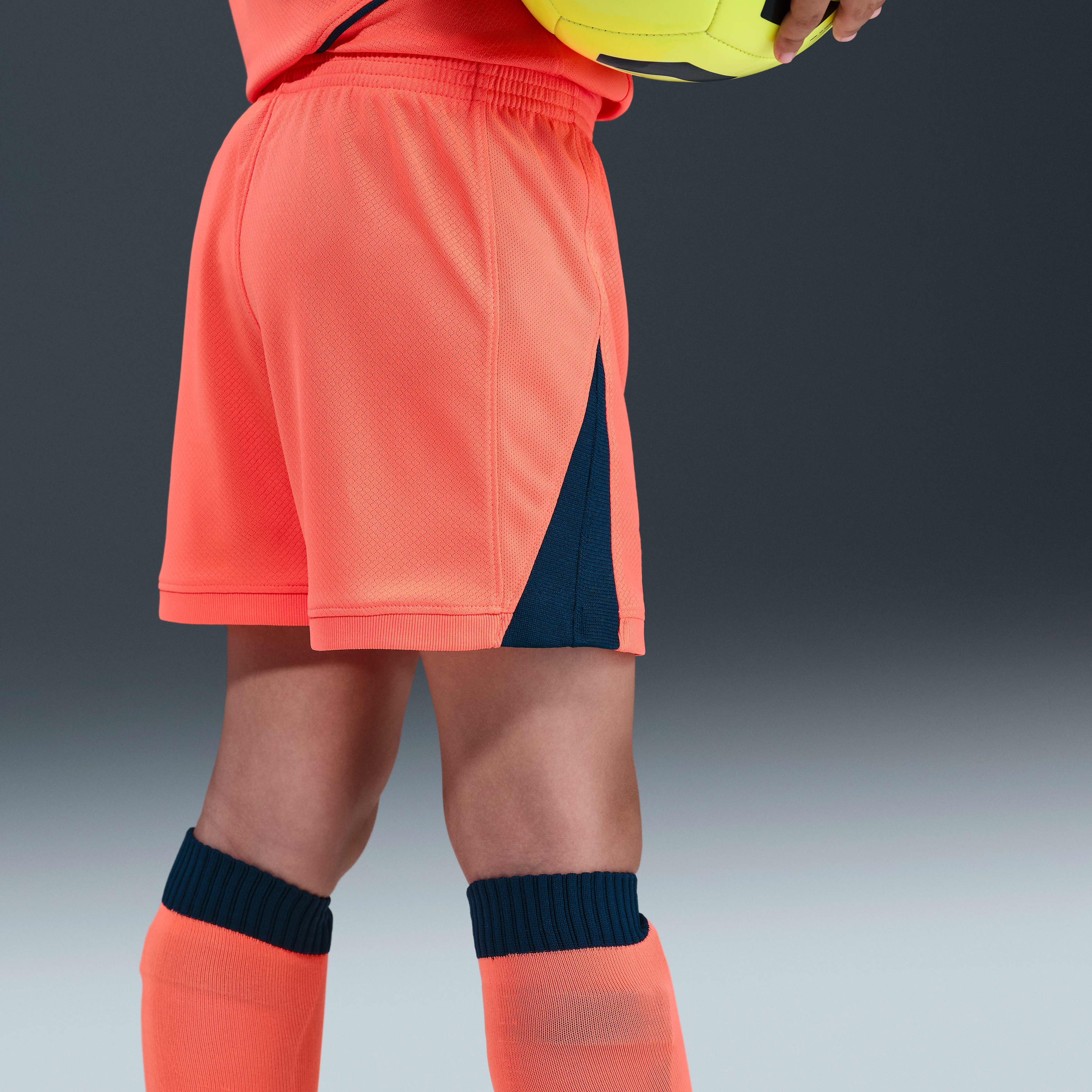 FC Barcelona 2025/26 Stadium Third Little Kids' Nike Dri-FIT Total 90 Soccer 3-Piece Kit