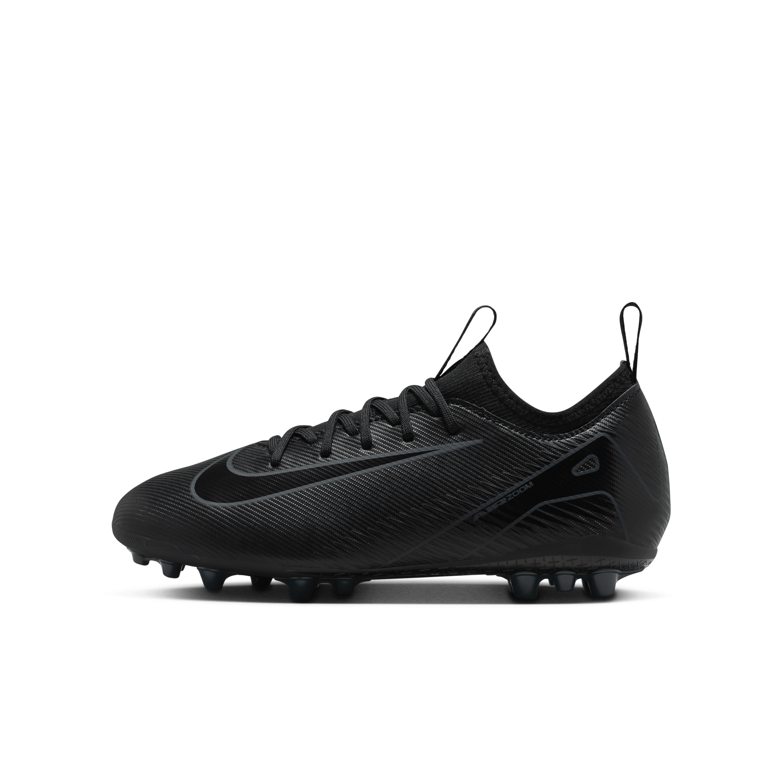 Nike Jr. Mercurial Vapor 16 Academy Little/Big Kids' AG Low-Top Soccer Cleats