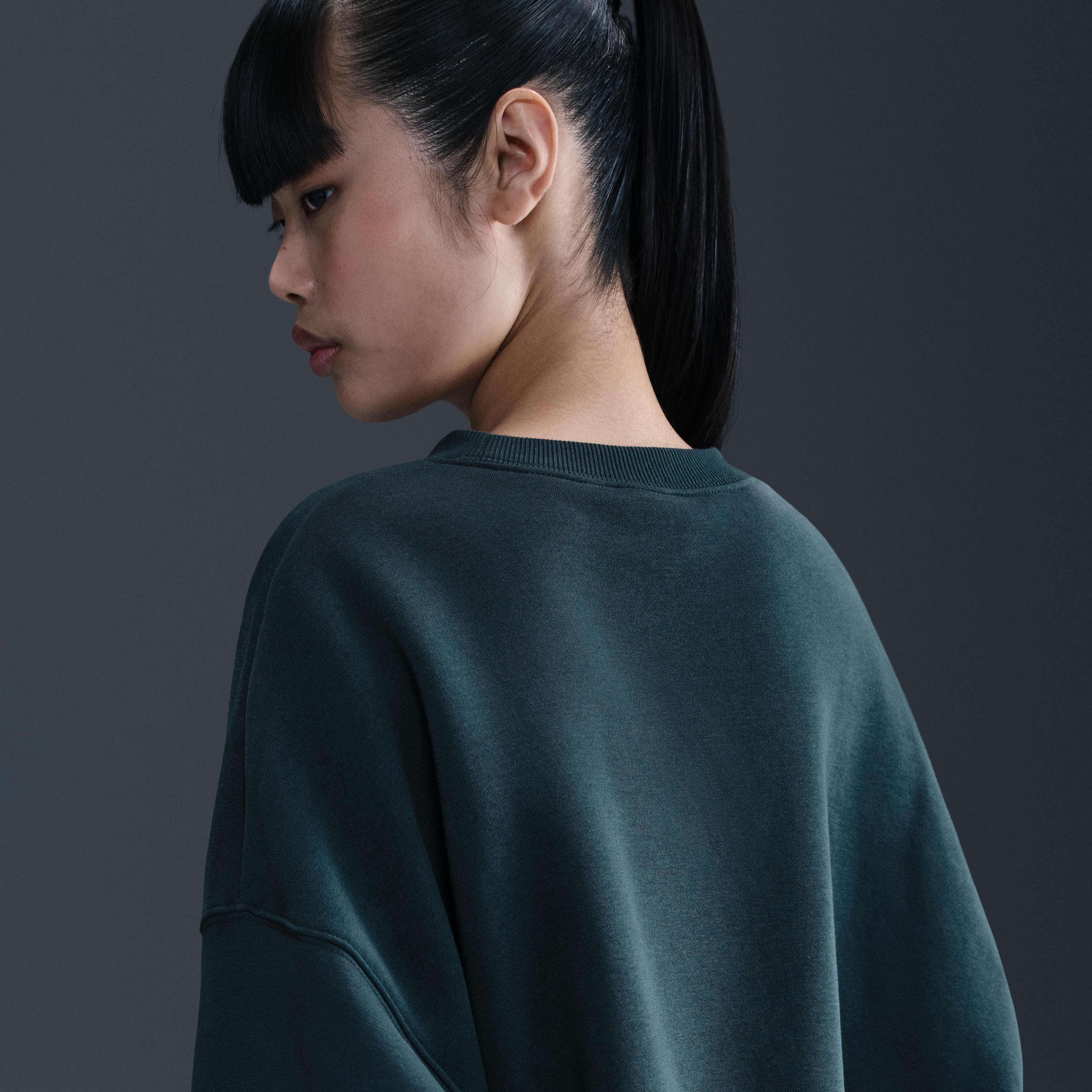 Nike Sportswear Phoenix Fleece Women's Oversized Crew-Neck Sweatshirt