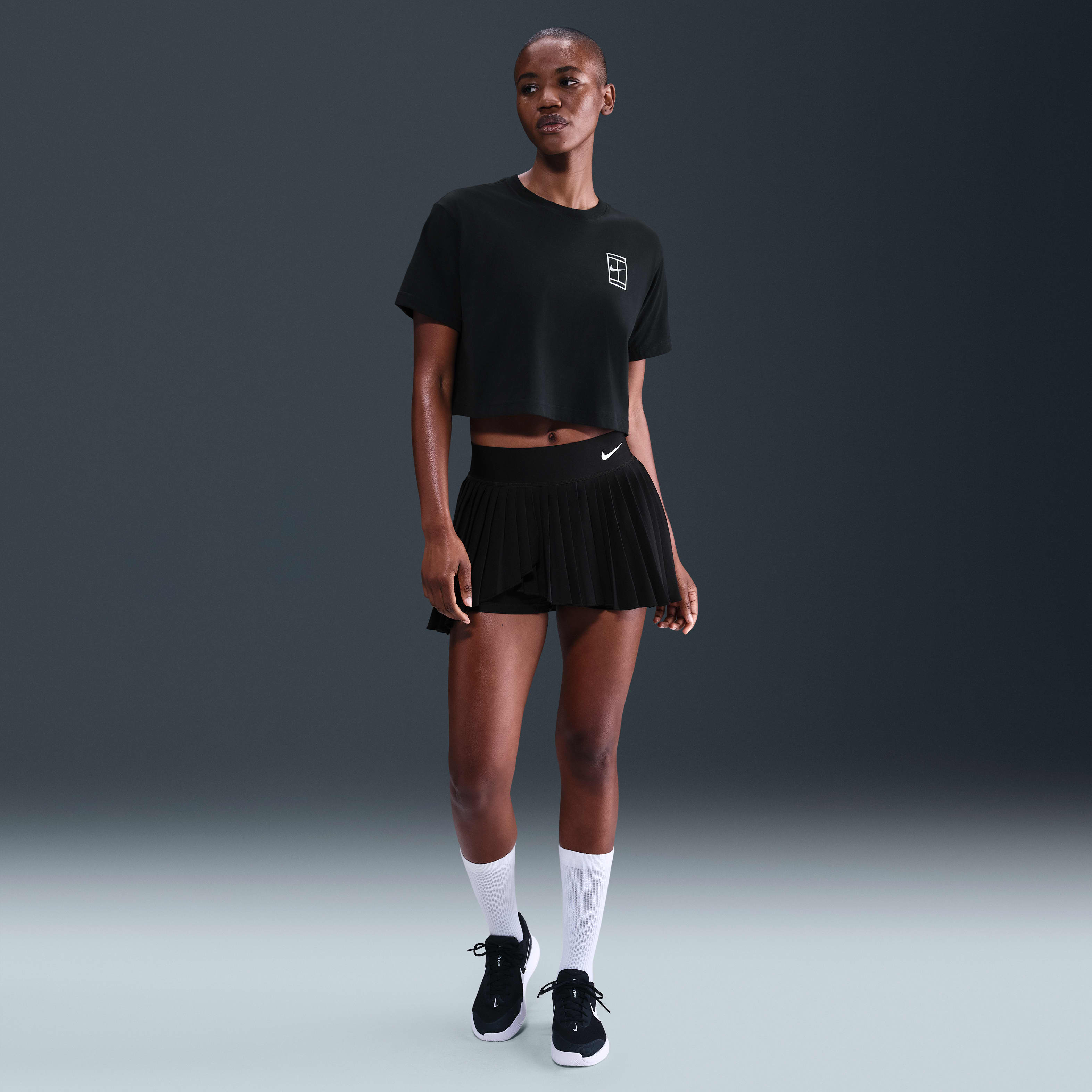 Nike Slam Women's Dri-FIT Short-Sleeve Cropped Tennis T-Shirt