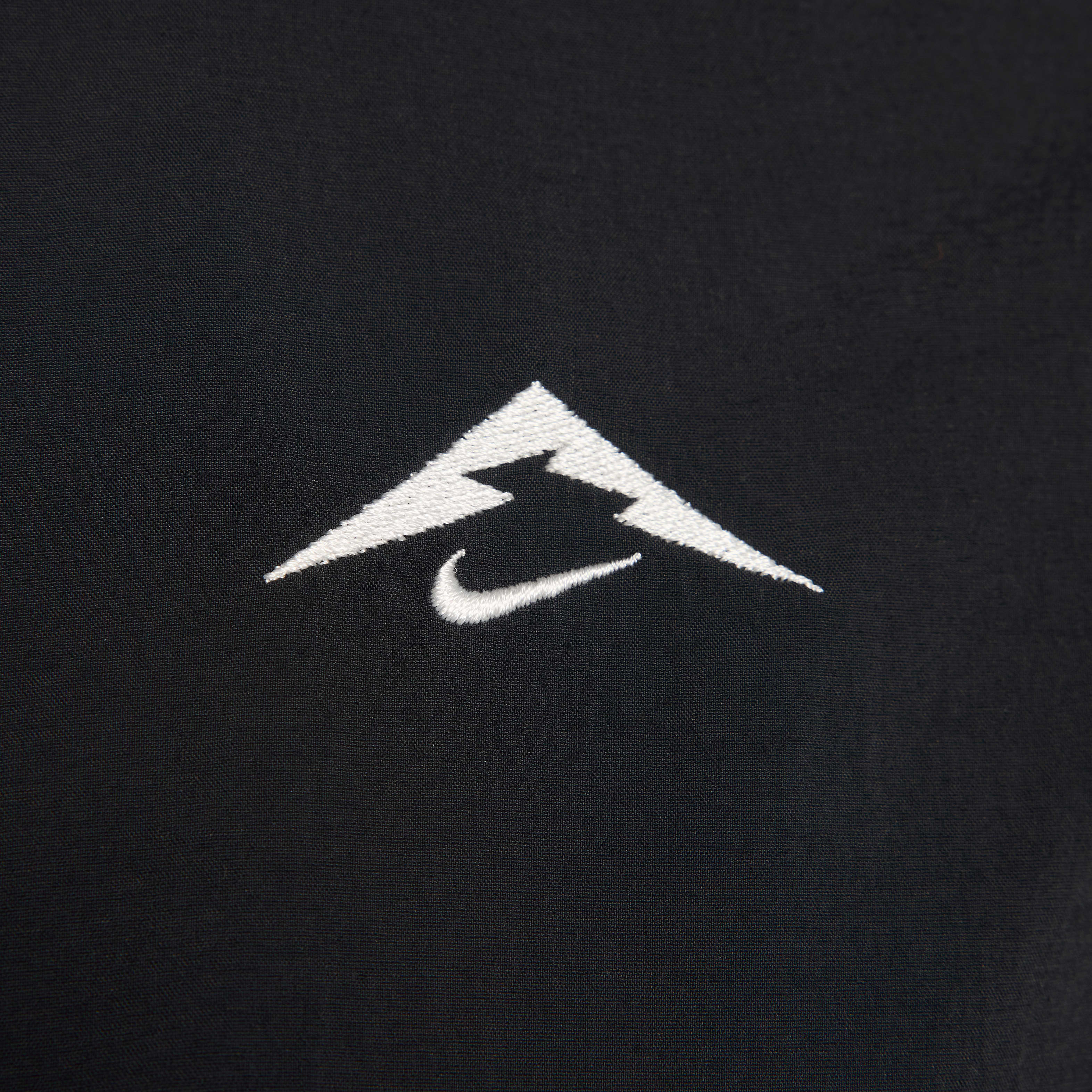 Nike Trail Men's Dri-FIT ADV UV Running Shirt Jacket