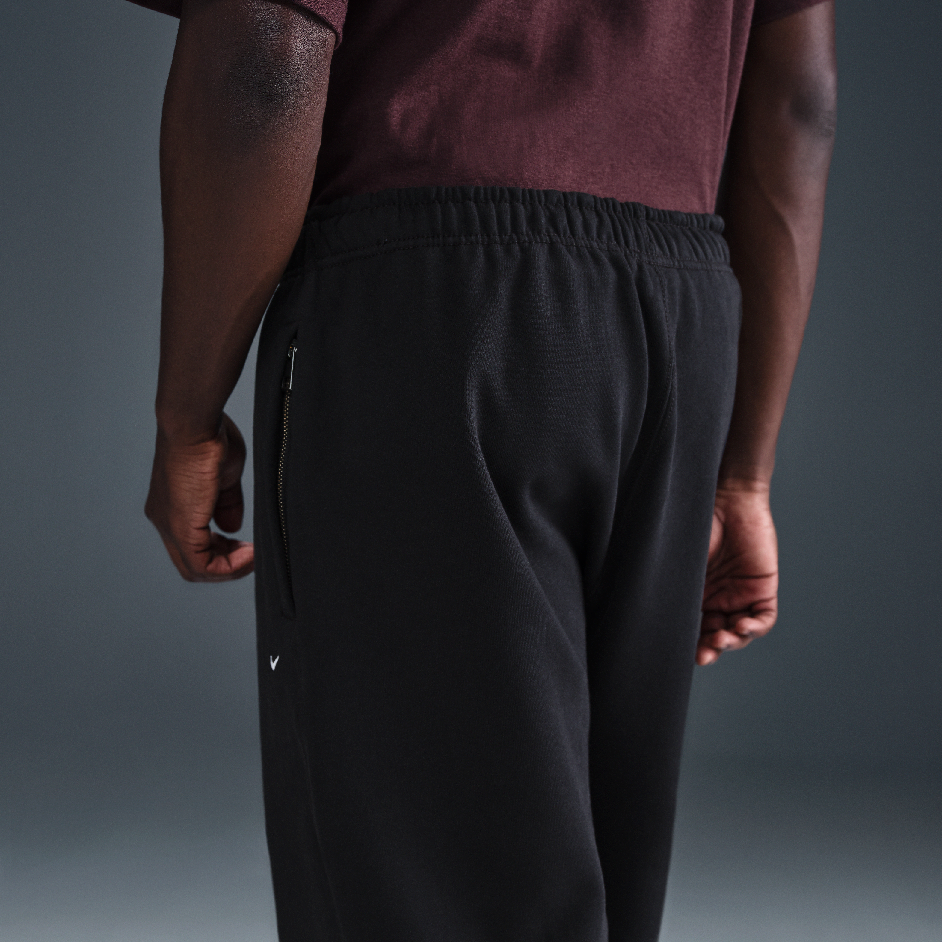 Nike Solo Swoosh Men's Cuffed Fleece Pants