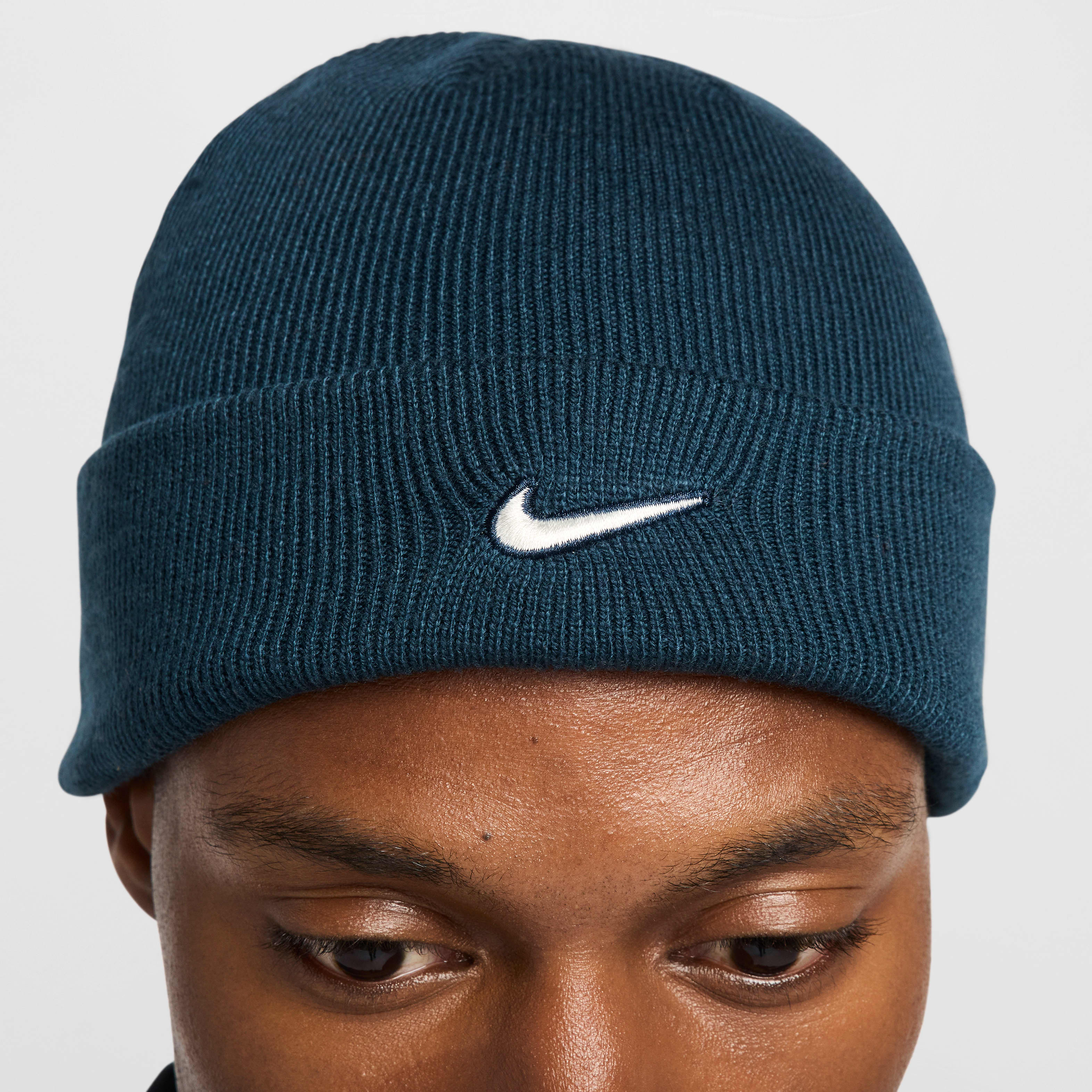 Nike Terra Swoosh Beanie