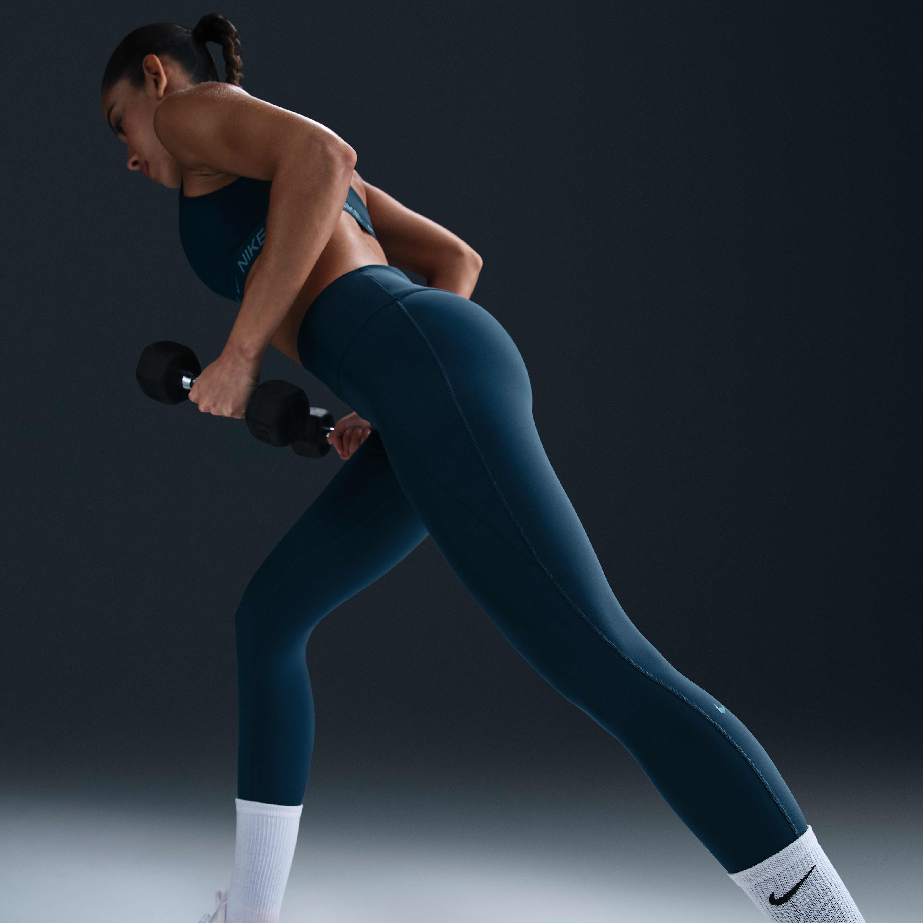 Nike Universa Women's High-Waisted 7/8 Leggings with No Front Seam
