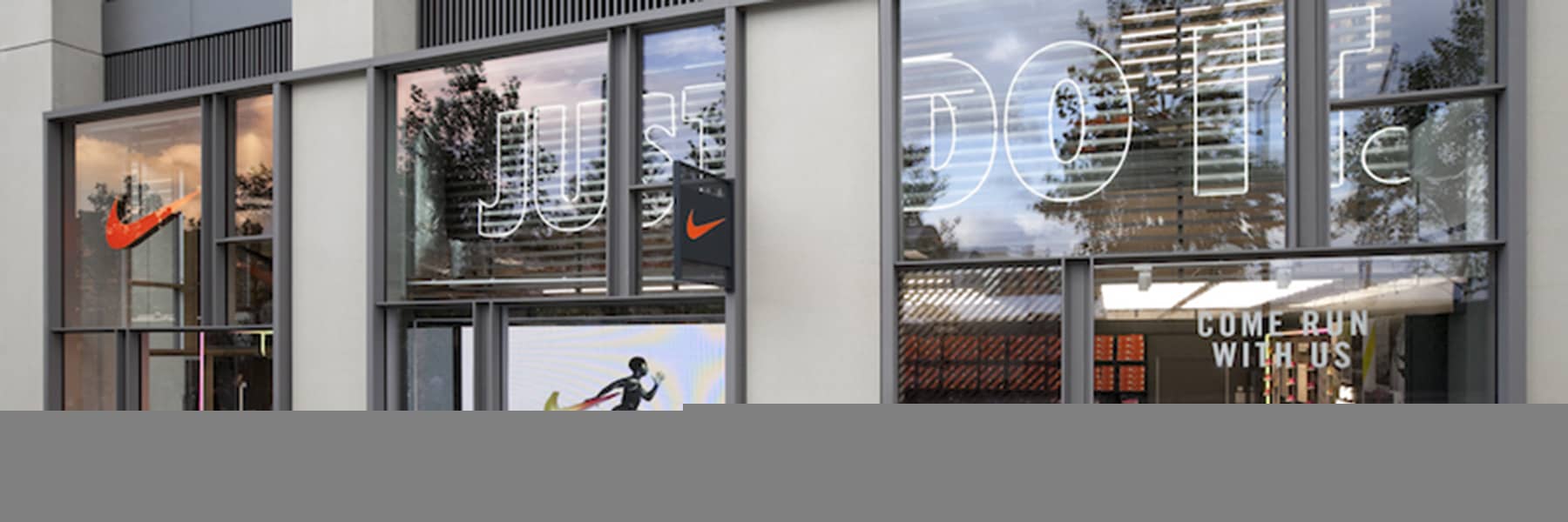 paneel Gespierd Zelfrespect Nike Factory Store Lyon. Vaulx-en-Velin, FRA. Nike.com