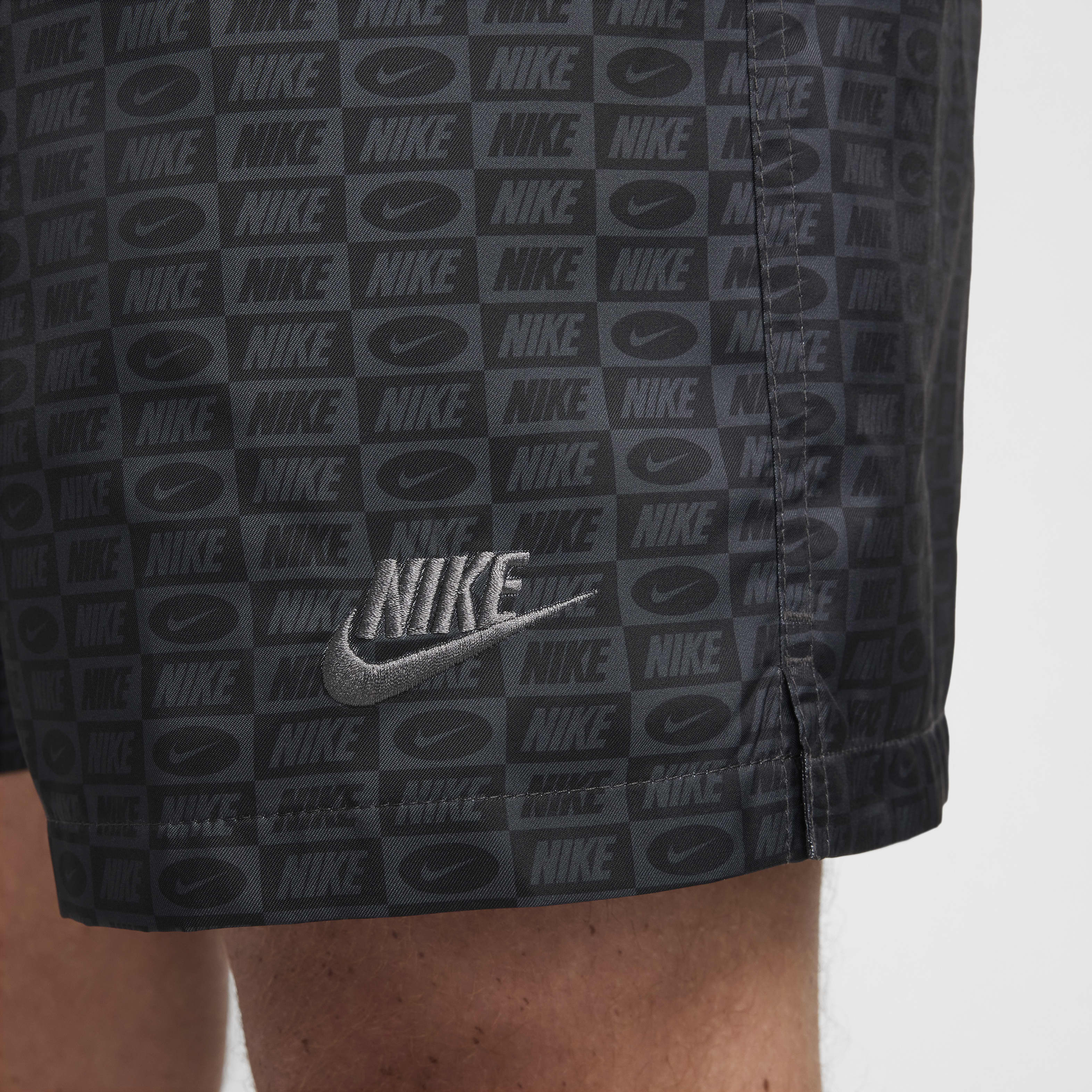 Nike Club Men's Lined Flow Shorts