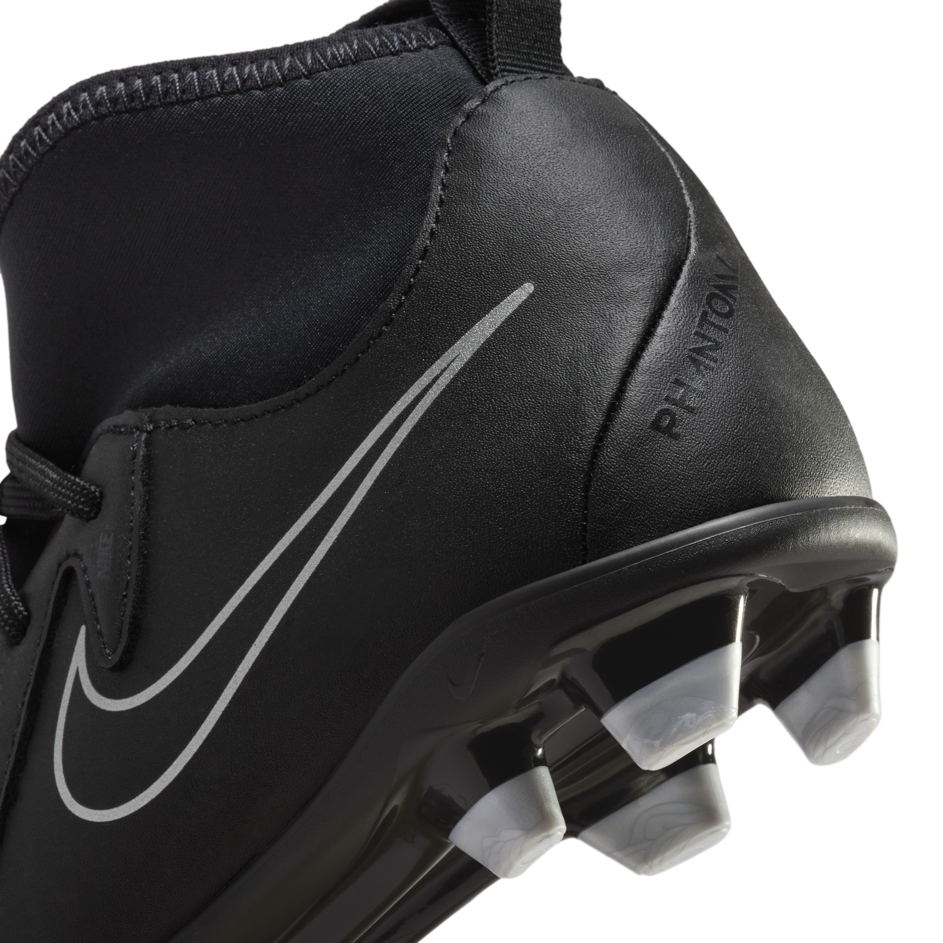 Nike Jr. Phantom Luna 2 Club Little/Big Kids' MG High-Top Soccer Cleats