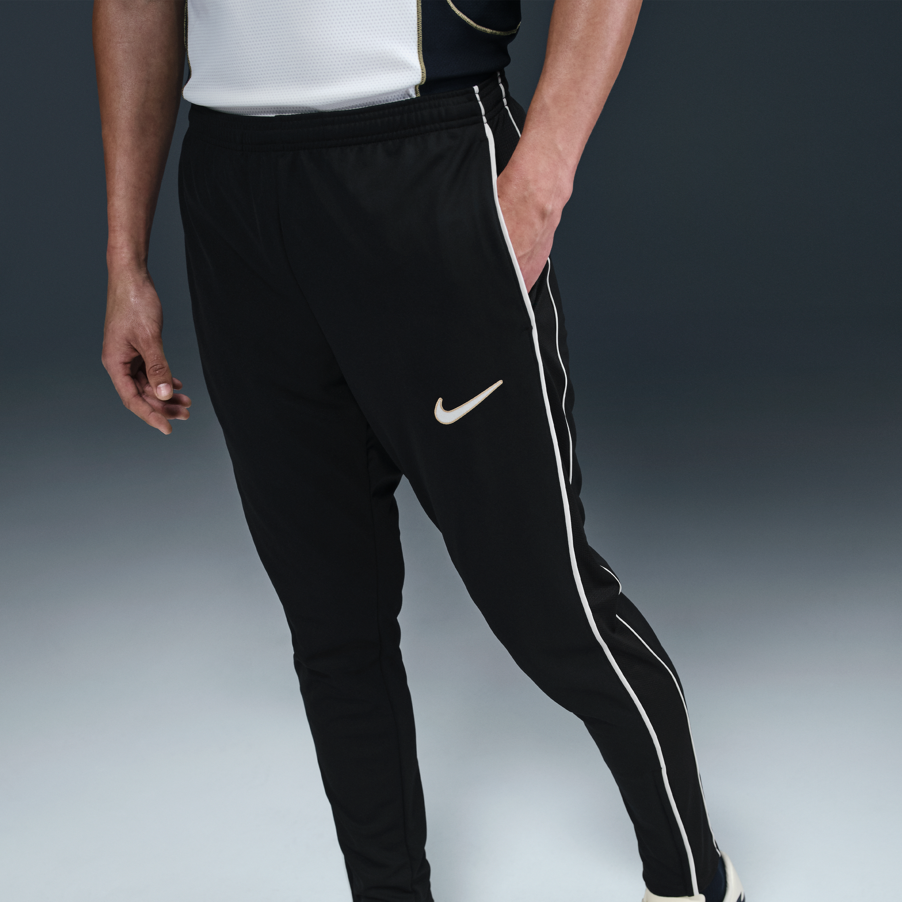 Nike Academy+ Men's Dri-FIT Soccer Pants