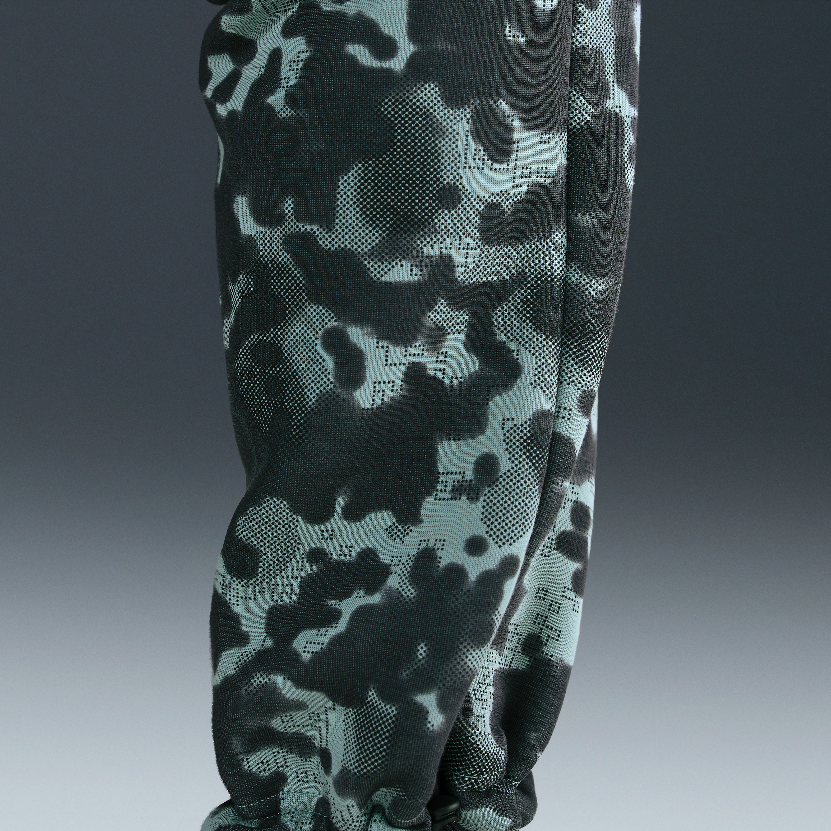 Nike Tech Men's Open-Hem Fleece Camo Pants
