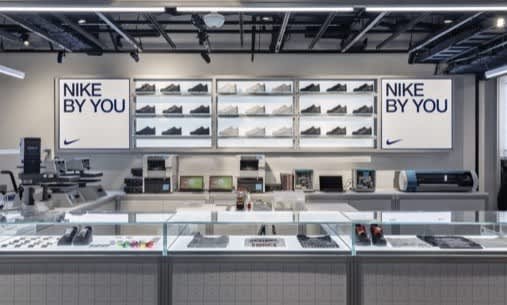 nike store nyc hours