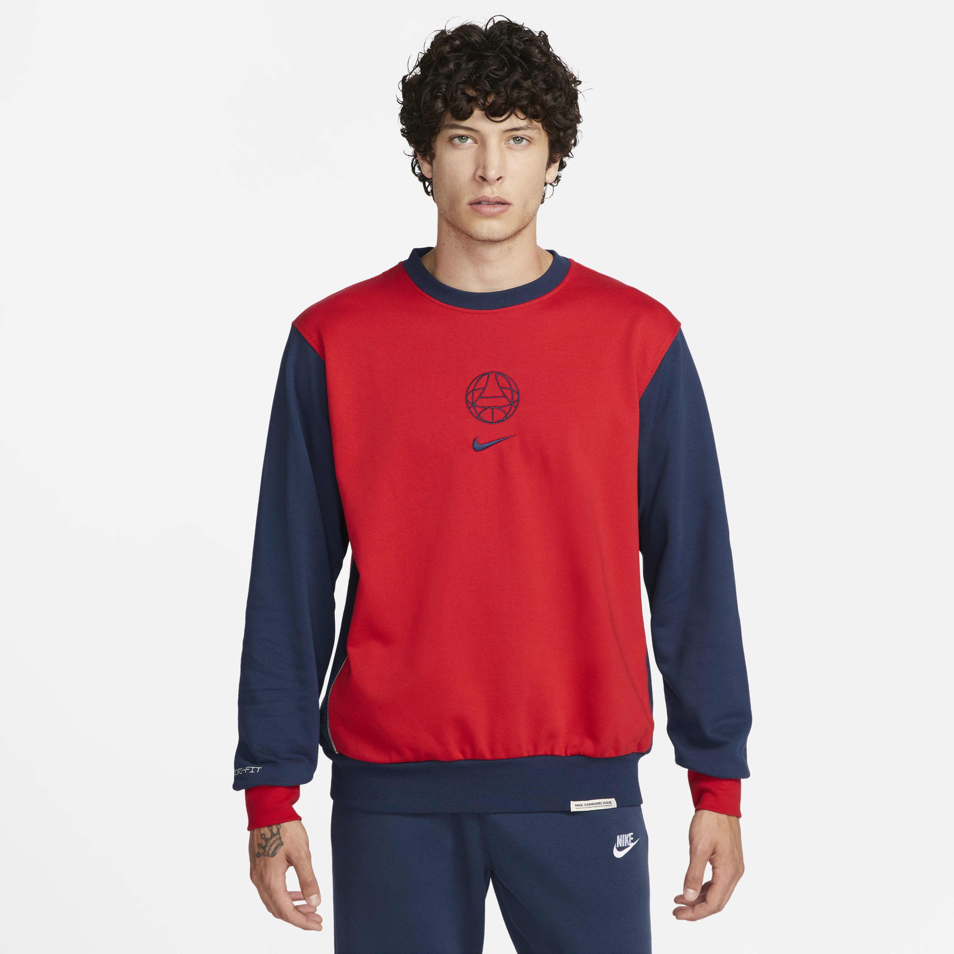 Paris Saint-Germain Men's Nike Soccer Graphic Crew-Neck Top