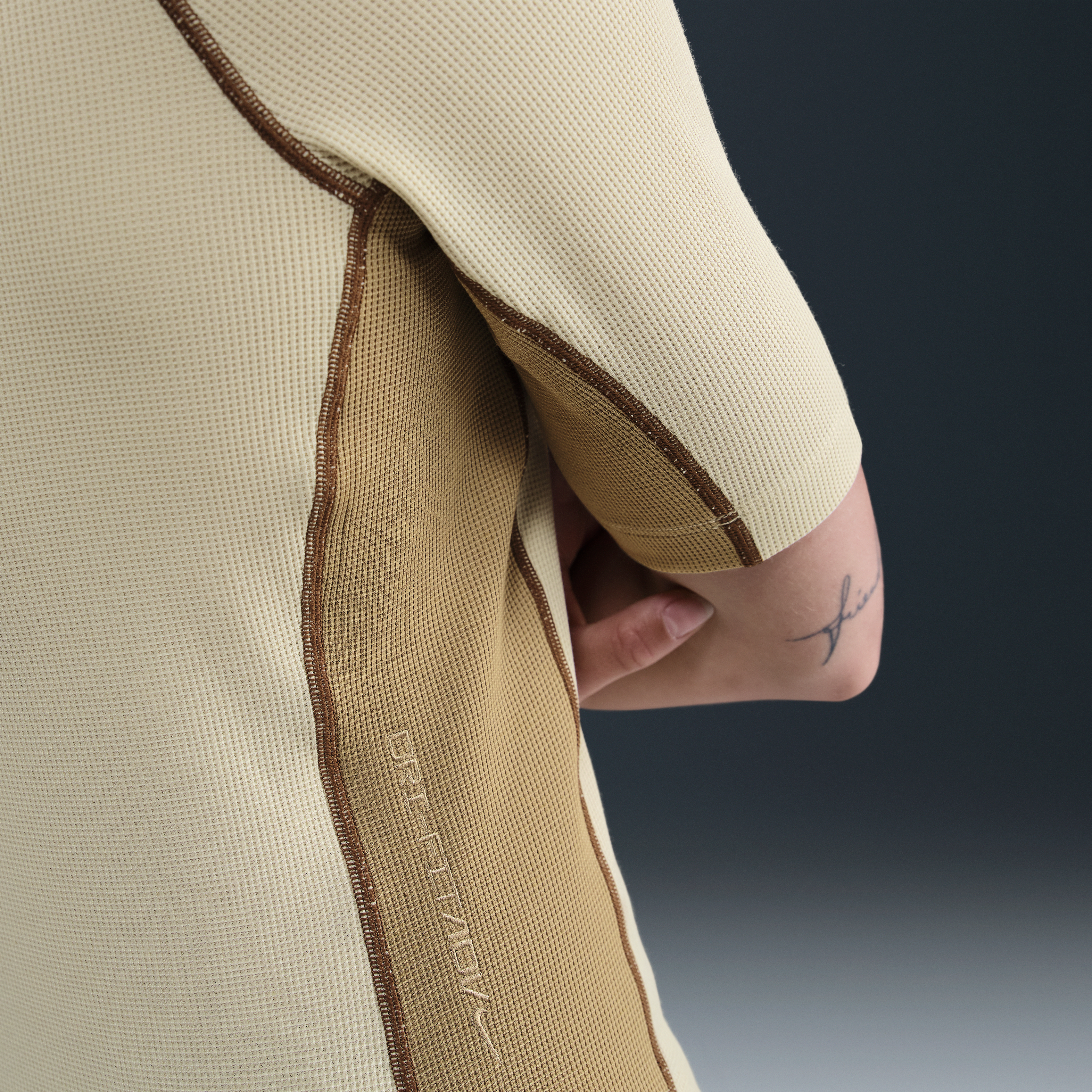 Nike ACG "Chinati" Women's Dri-FIT ADV UV Protection Base Layer