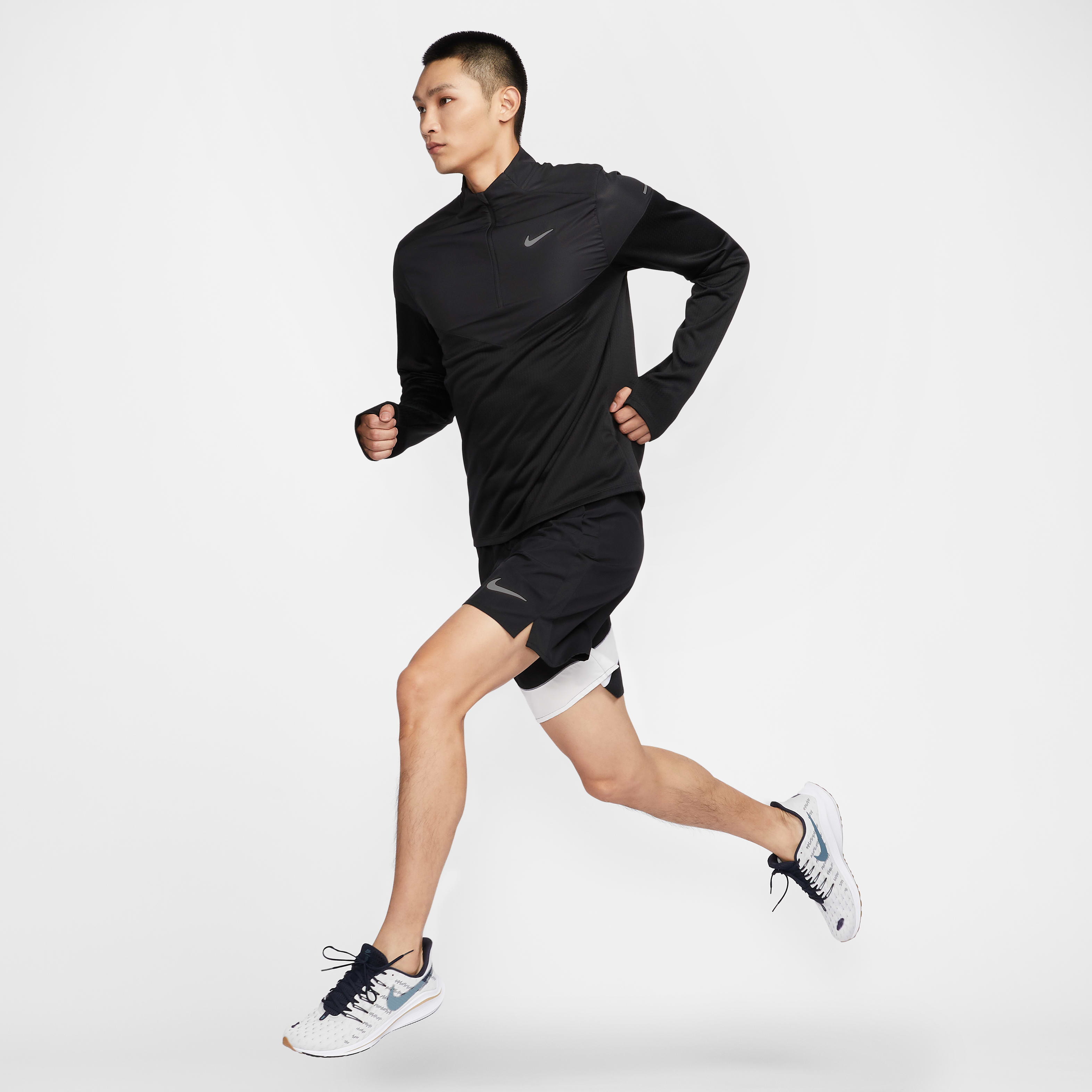 Nike Sphere Element Men's Therma-FIT Water-Repellent 1/2-Zip Running Top