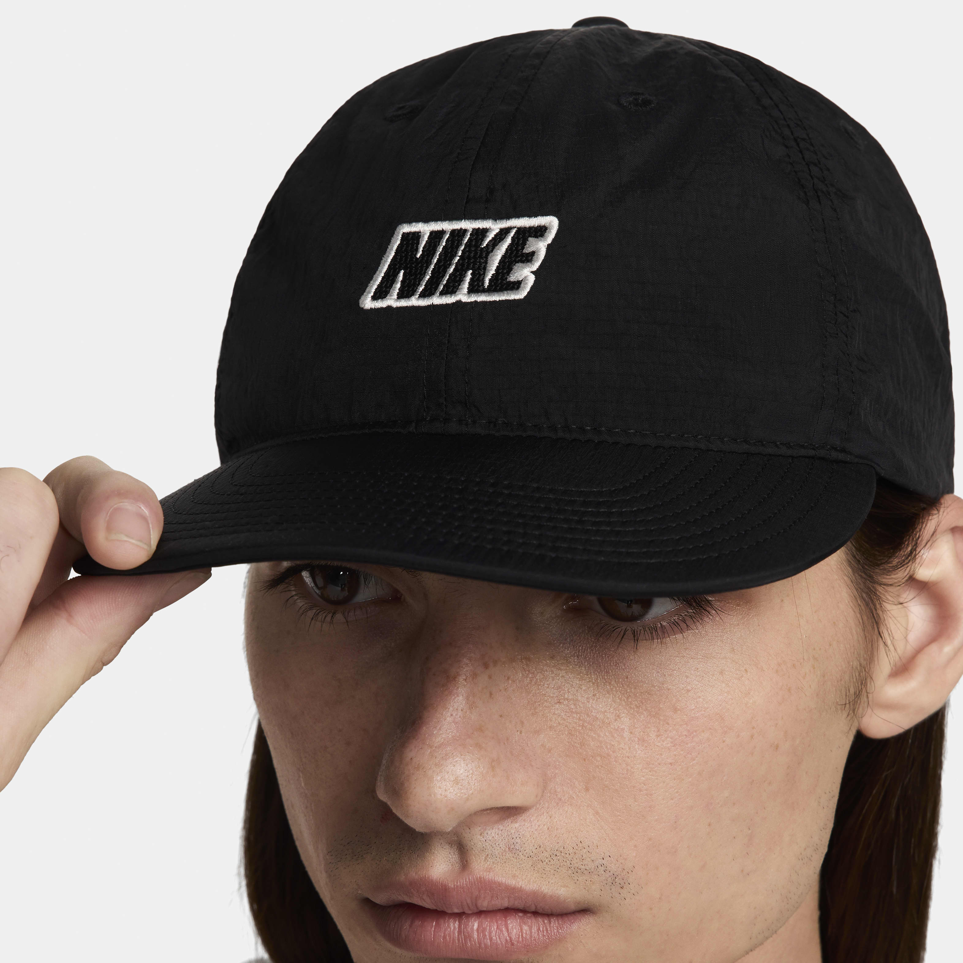 Nike Club Unstructured Flat Bill Outdoor Cap