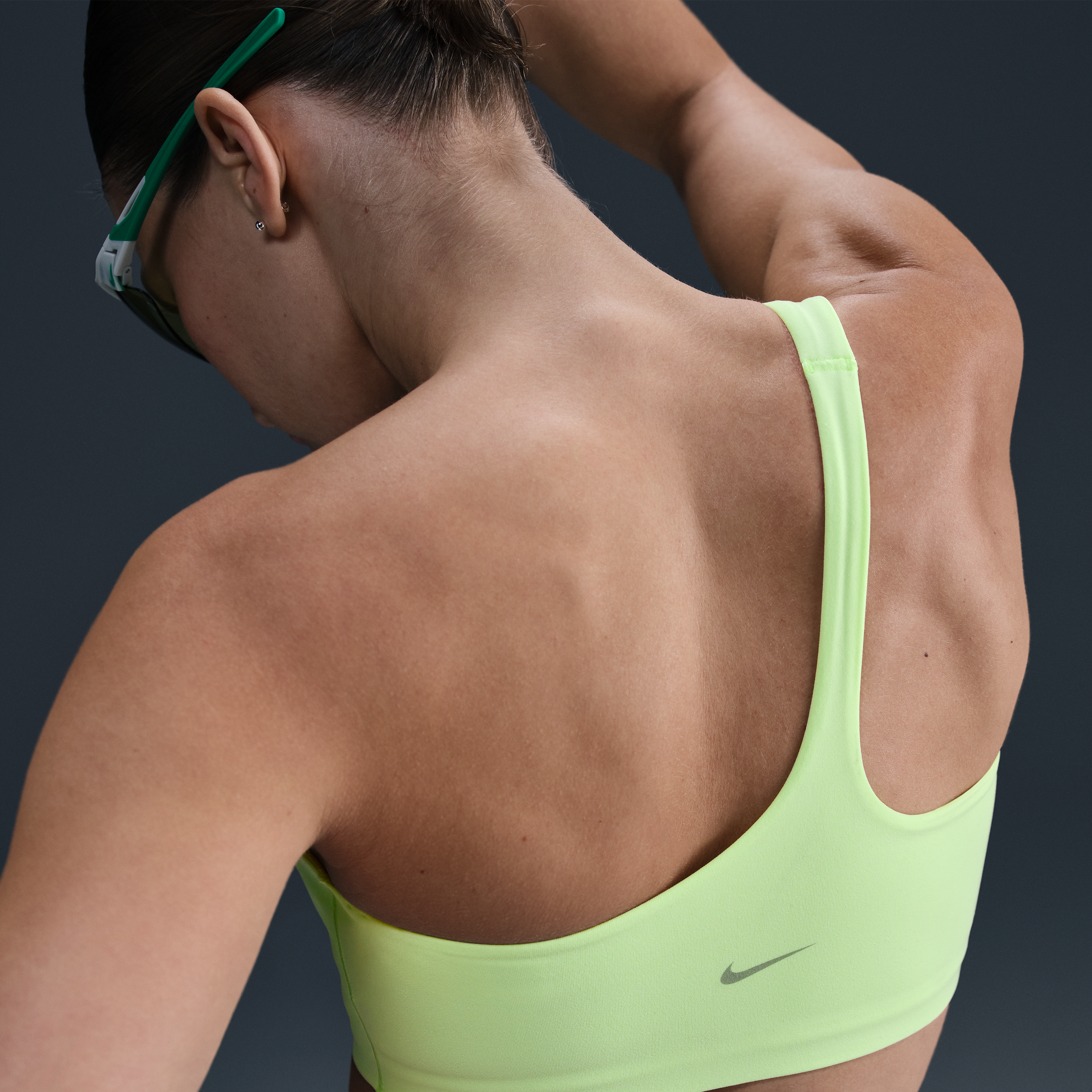 Nike Zenvy Asymmetrical Women's Light-Support Padded Sports Bra