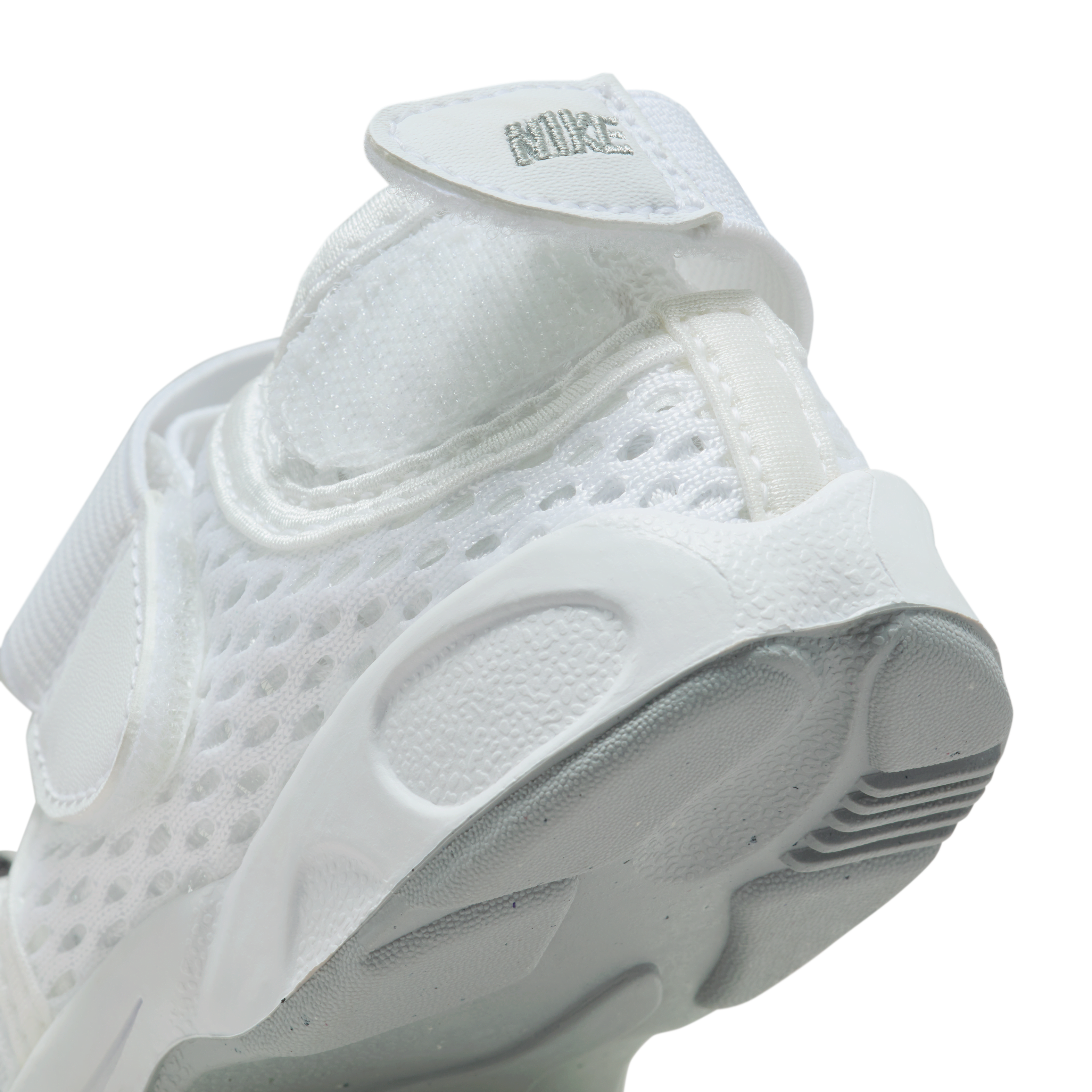 white nike rifts infants