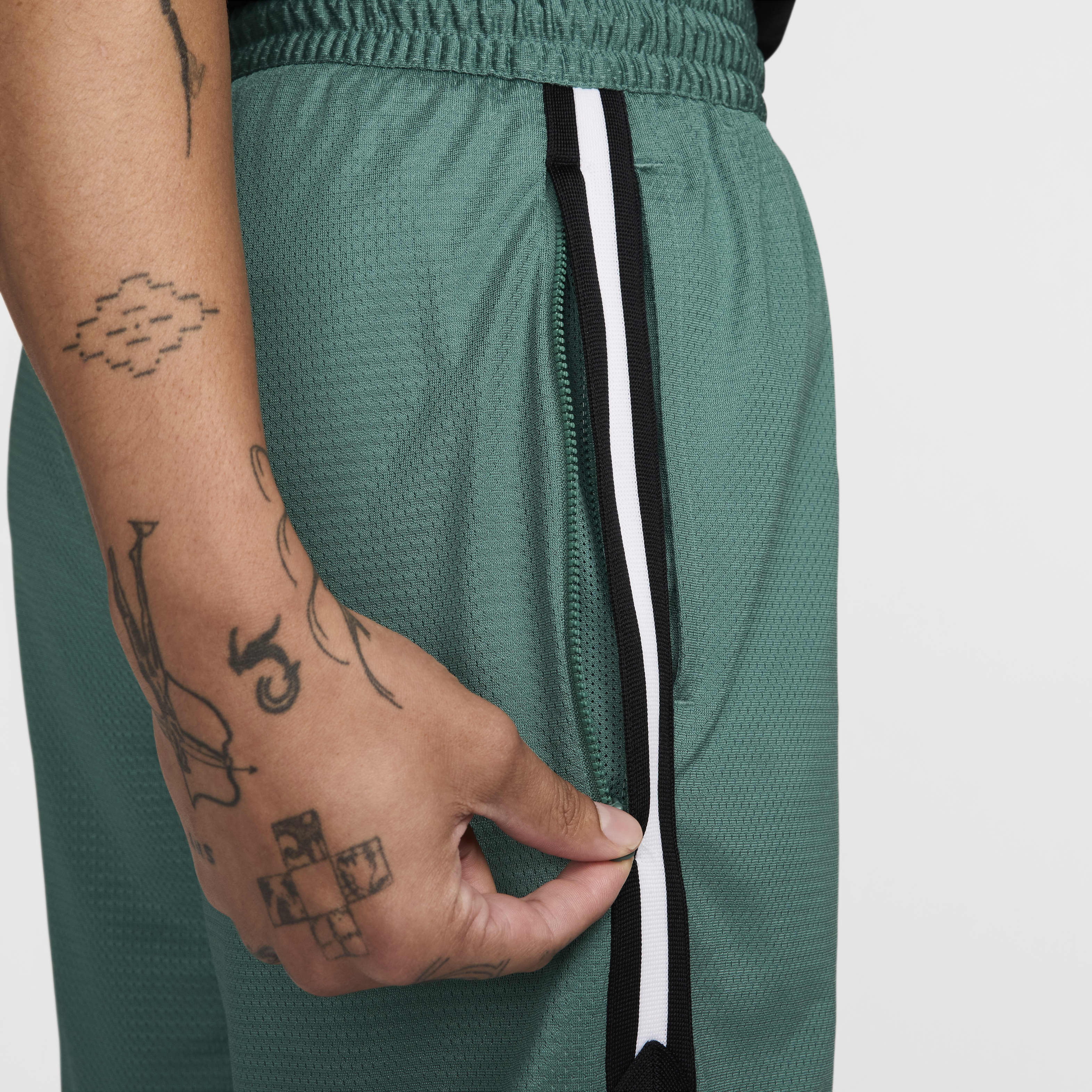 Nike DNA Men's Dri-FIT 6" Basketball Shorts