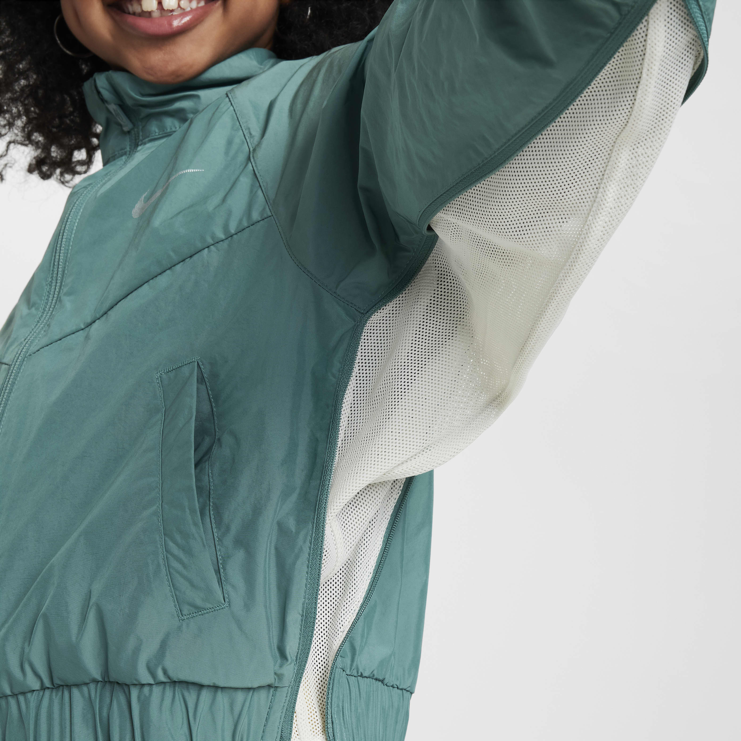 Nike Sportswear Windrunner Big Kids' (Girls') Loose Jacket