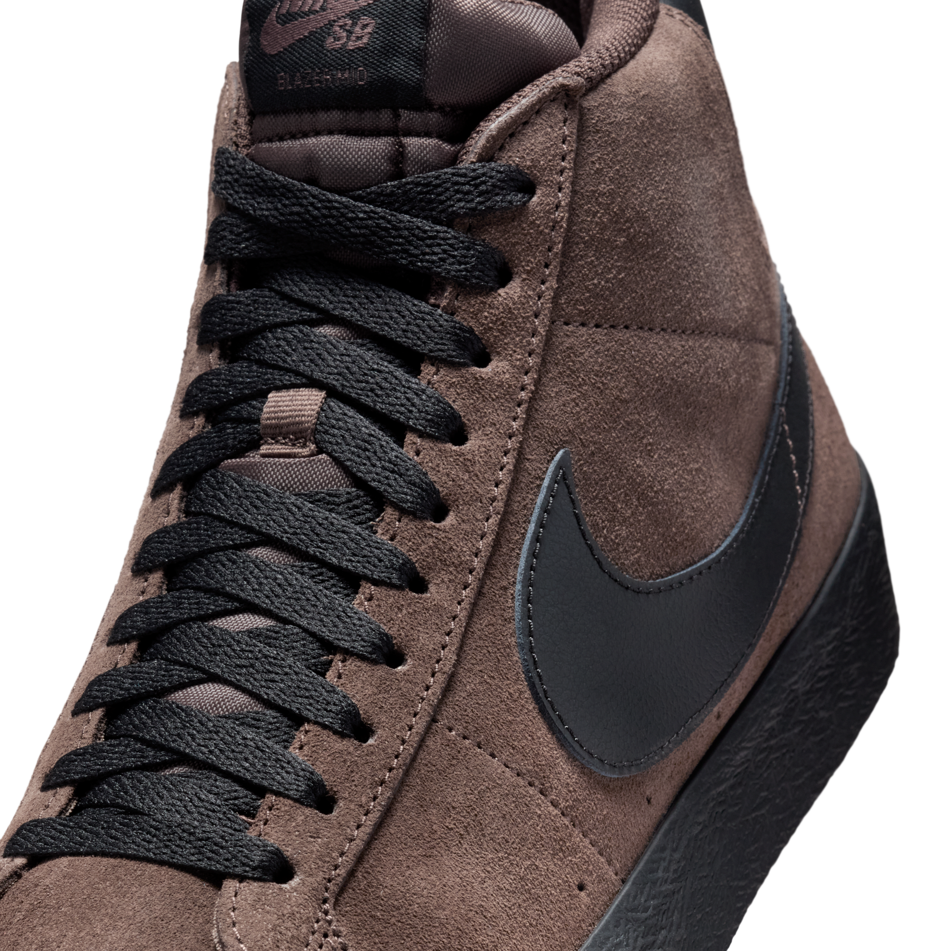 Nike SB Zoom Blazer Mid Skate Shoes