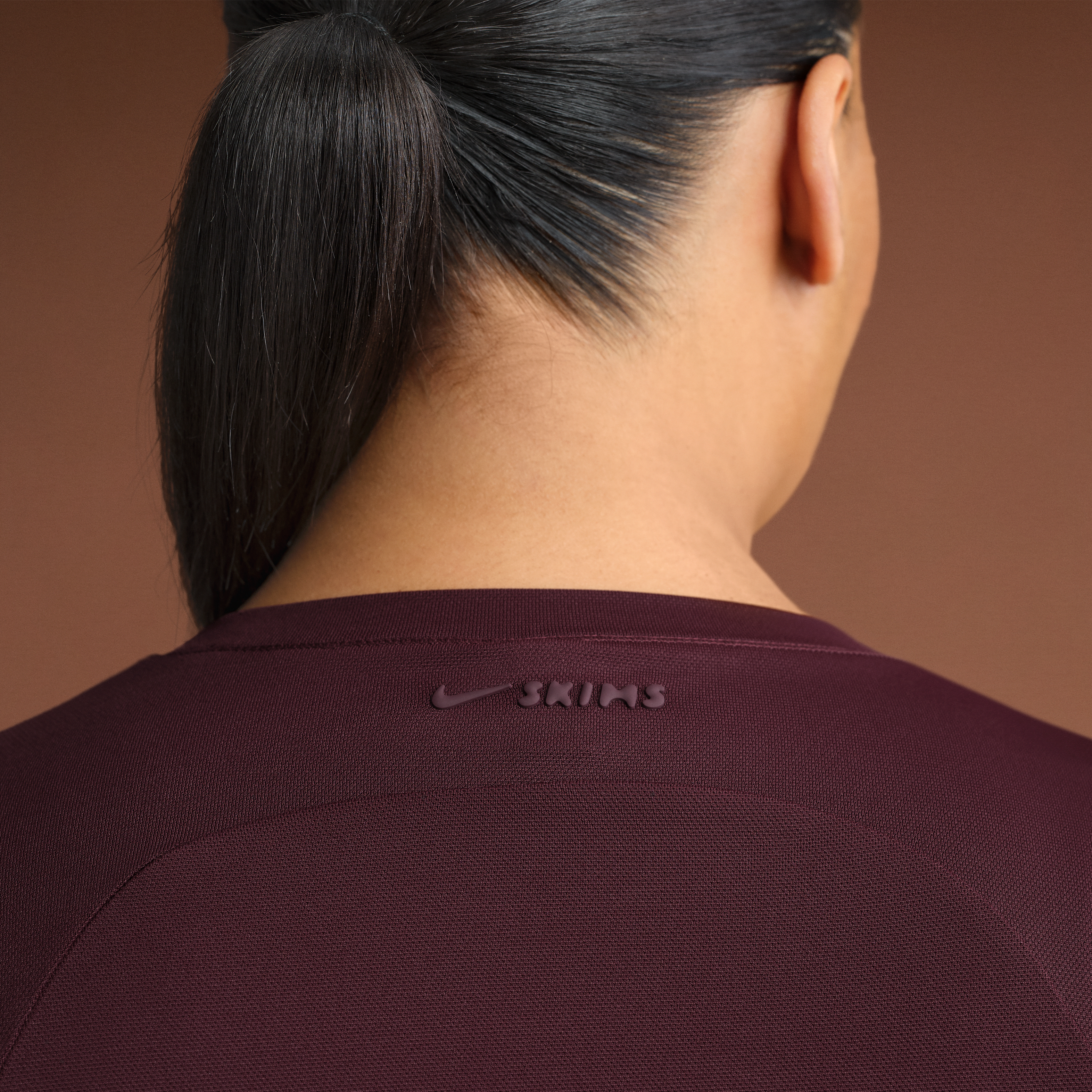 NikeSKIMS Airy Women's Long-Sleeve Crew-Neck Top