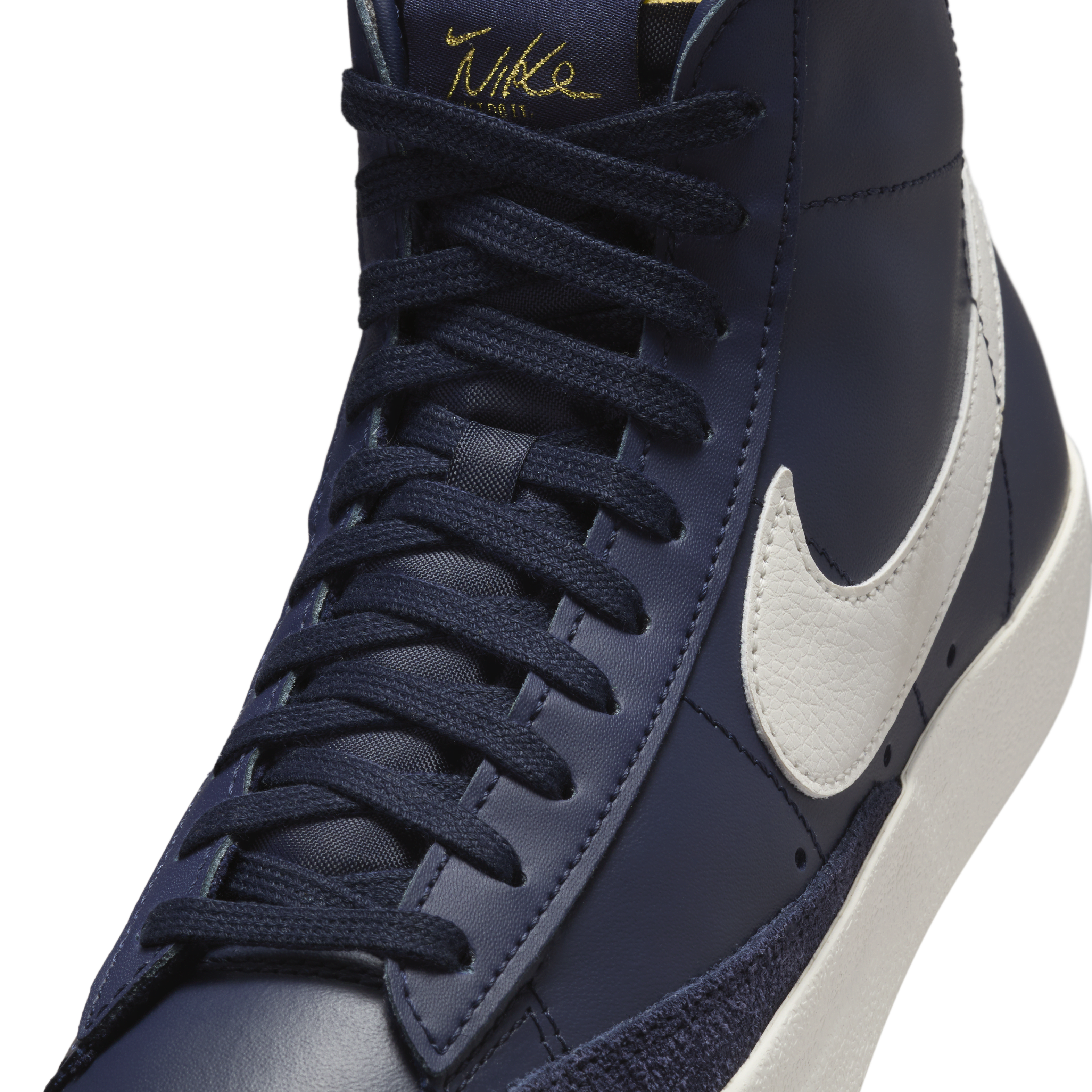 Nike Blazer Mid '77 Women's Shoes