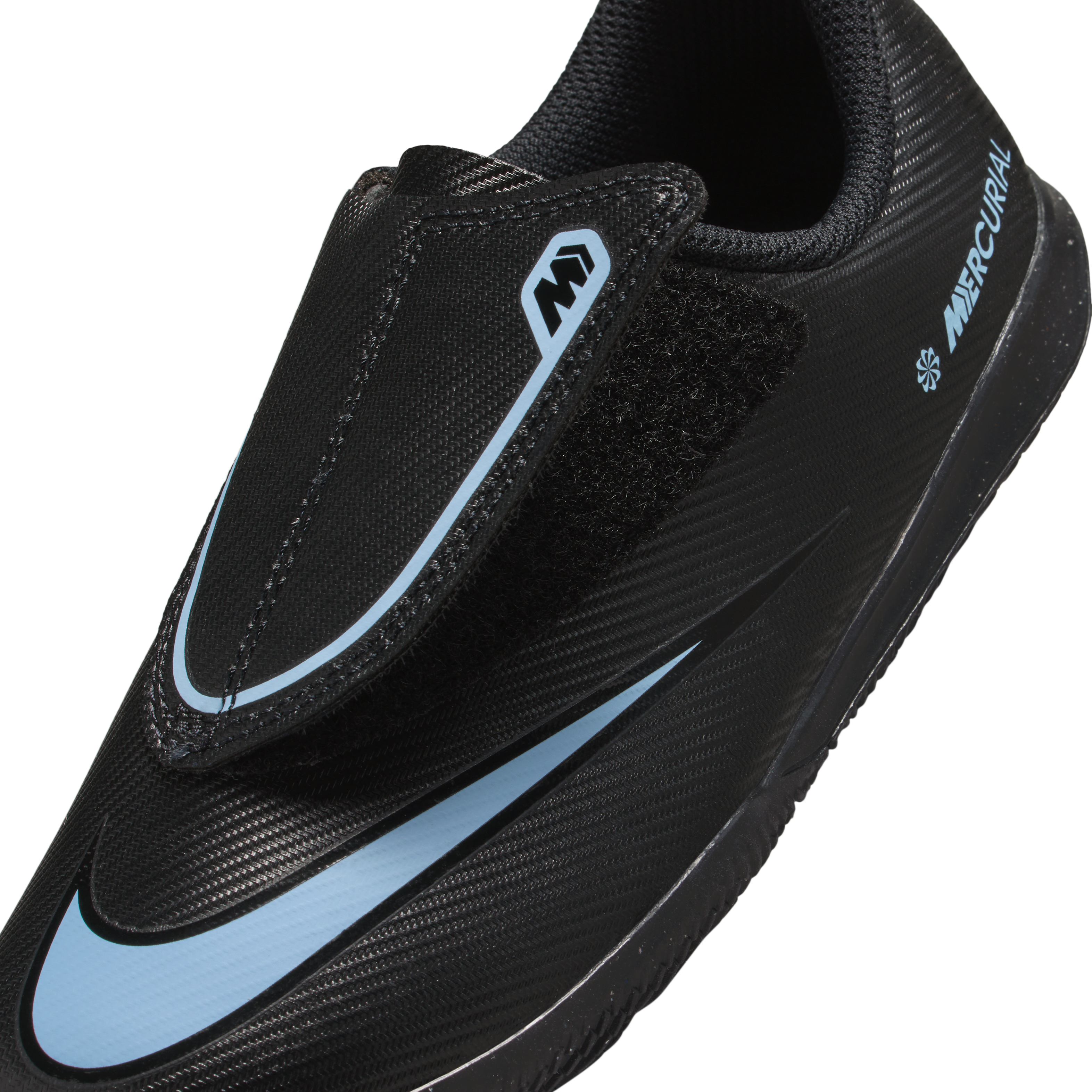 Nike Jr. Mercurial Vapor 16 Club Little Kids' IC Low-Top Soccer Shoes