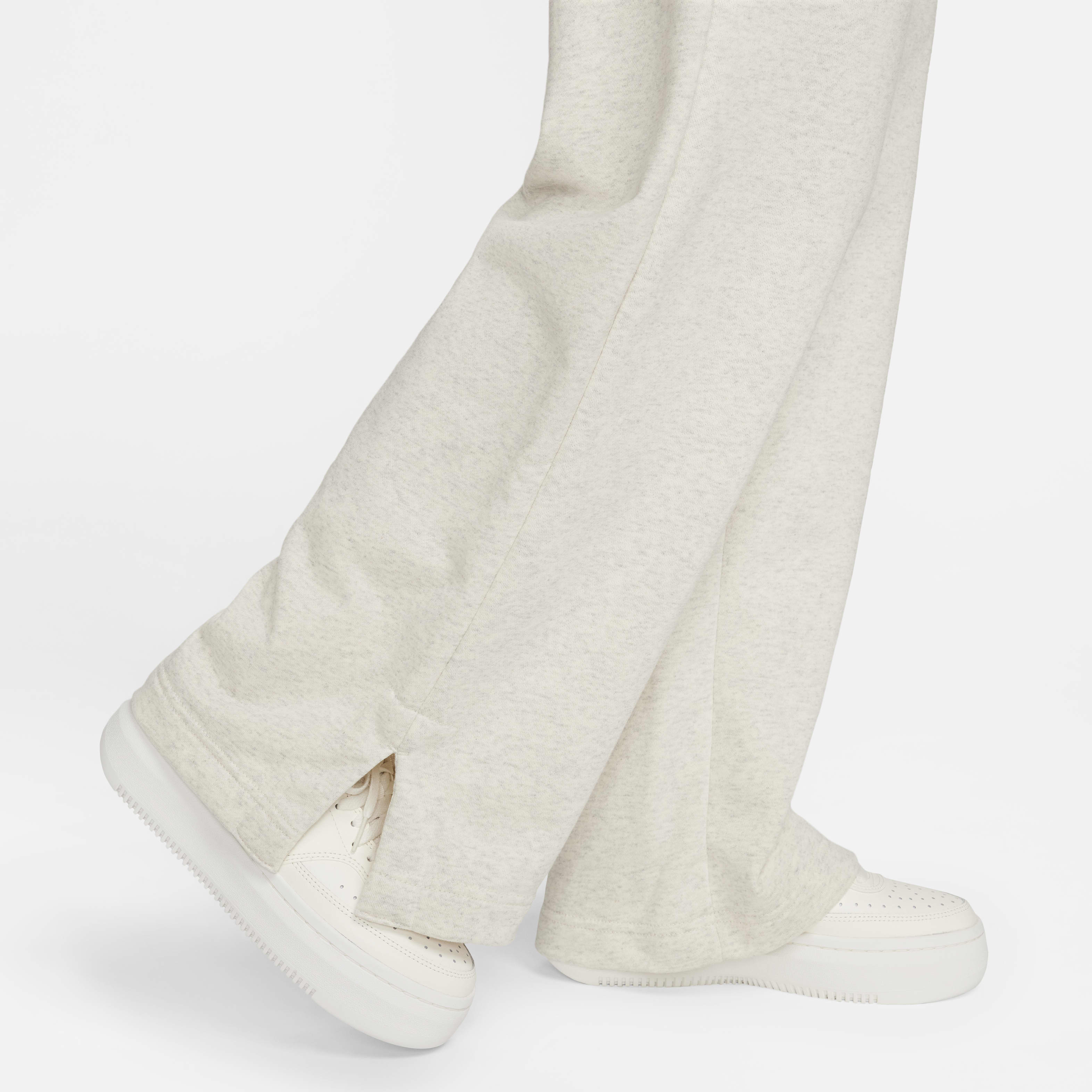 Nike Sportswear Women's High-Waisted Wide-Leg Fleece Pants