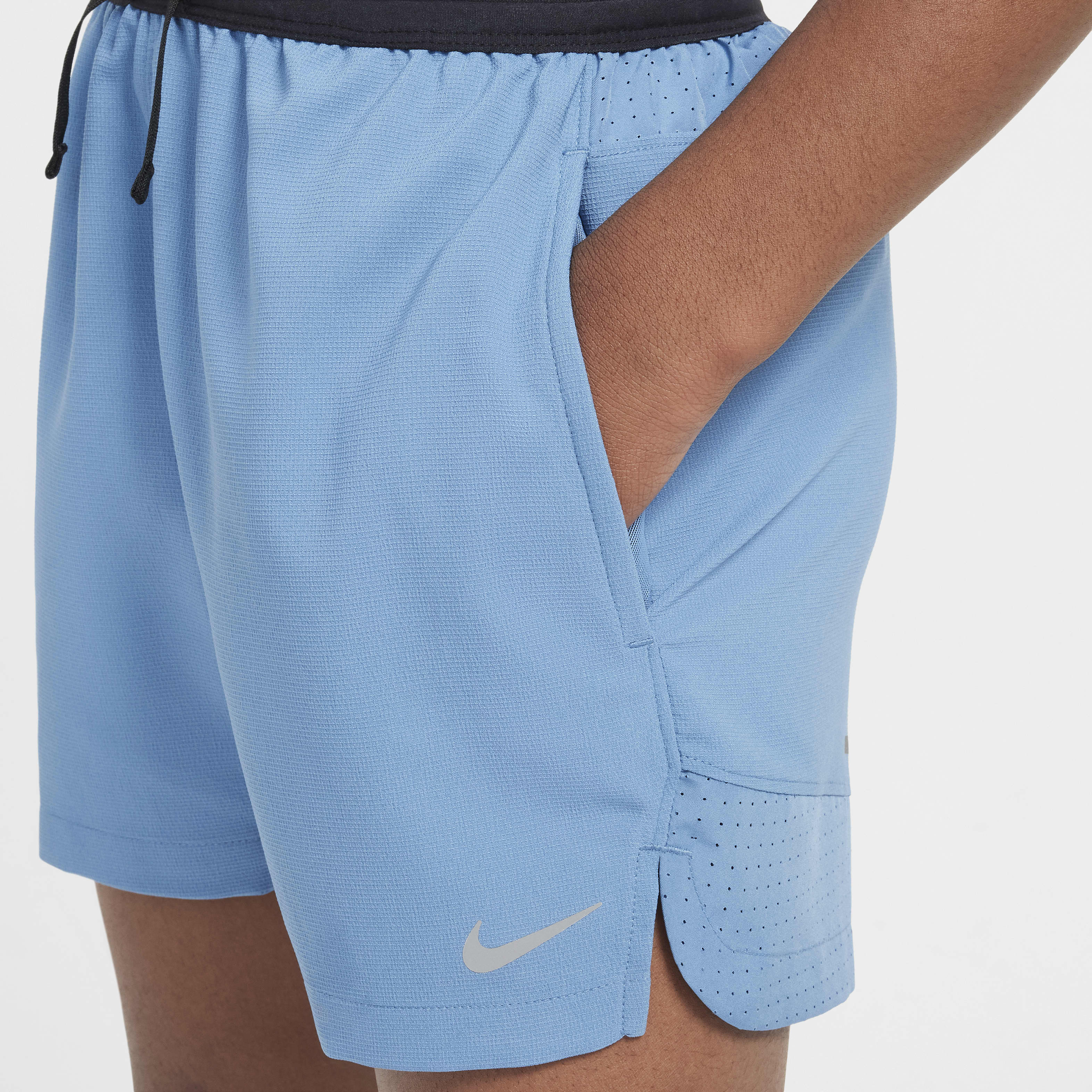 Nike Multi Tech EasyOn Big Kids' (Boys') Dri-FIT Training Shorts