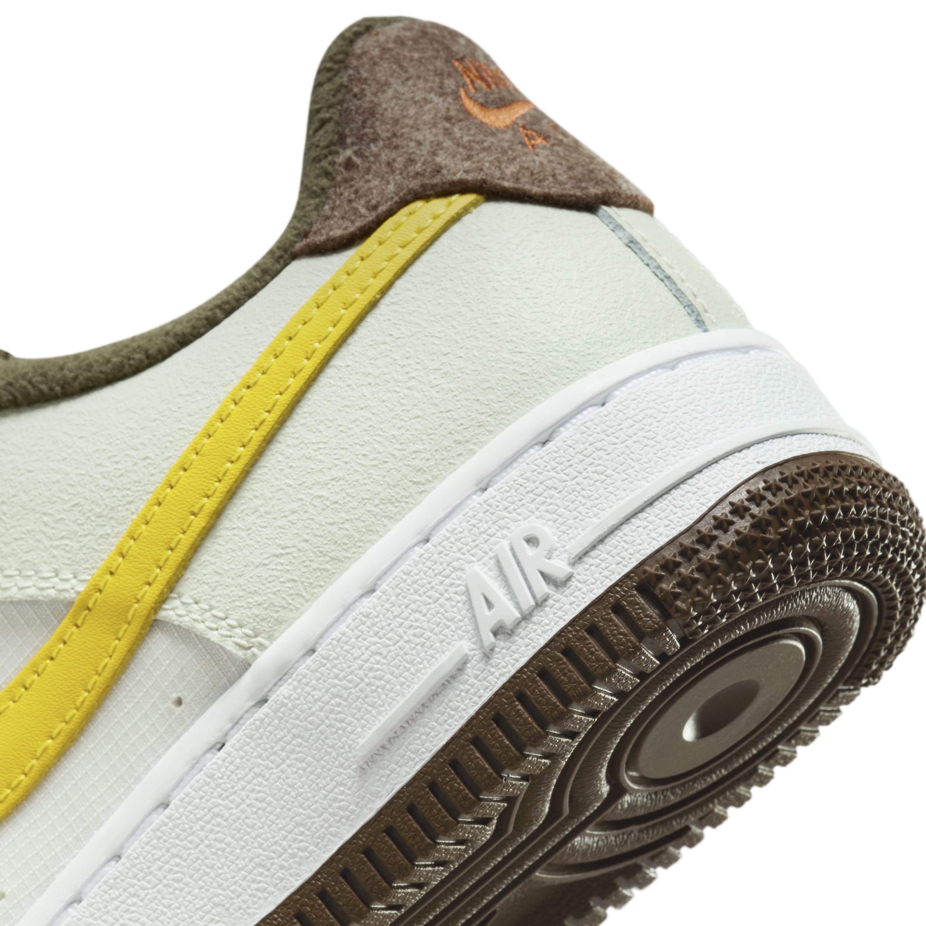 Nike Air Force 1 LV8 Big Kids' Shoes