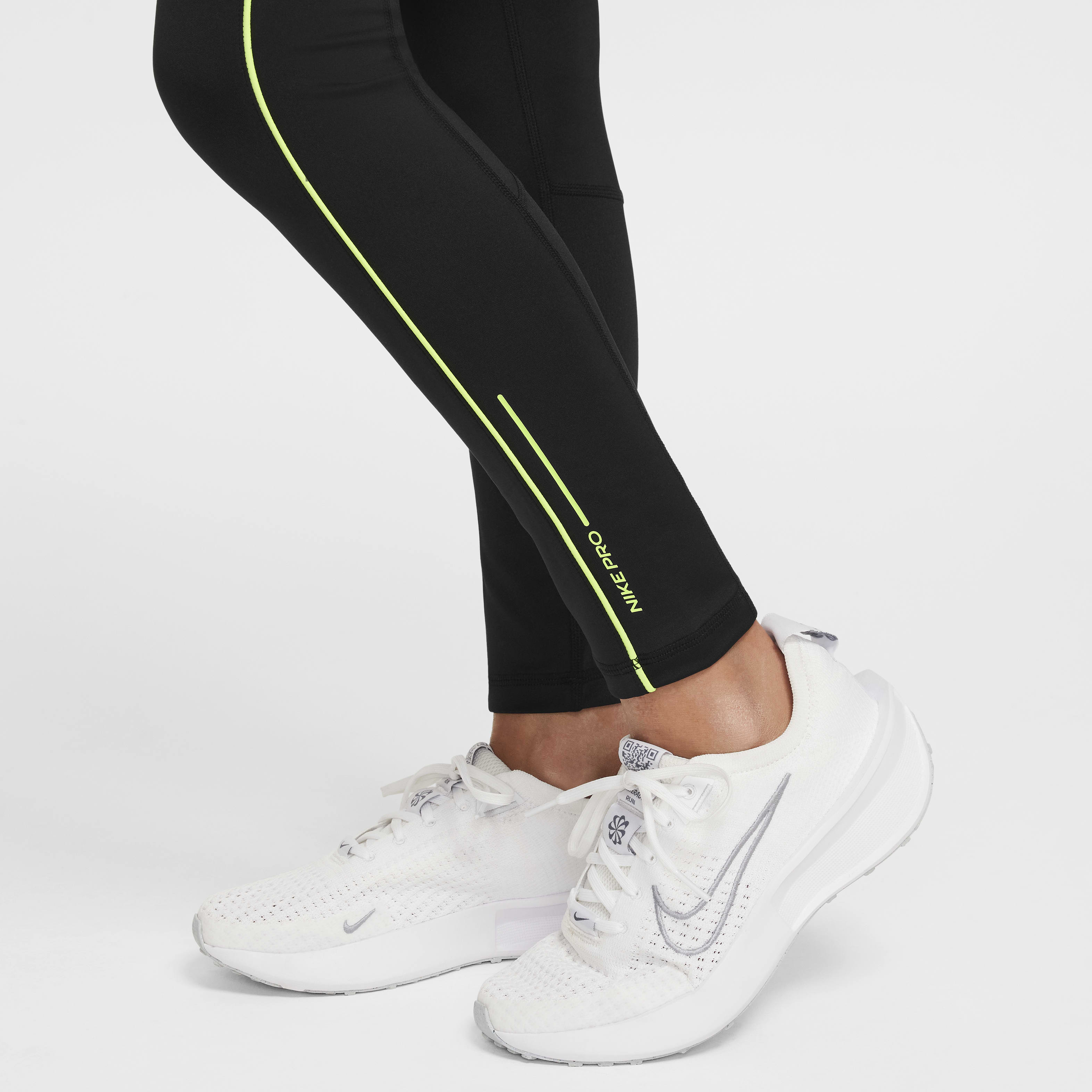 Nike Pro Girls' Dri-FIT Mid-Rise Leggings