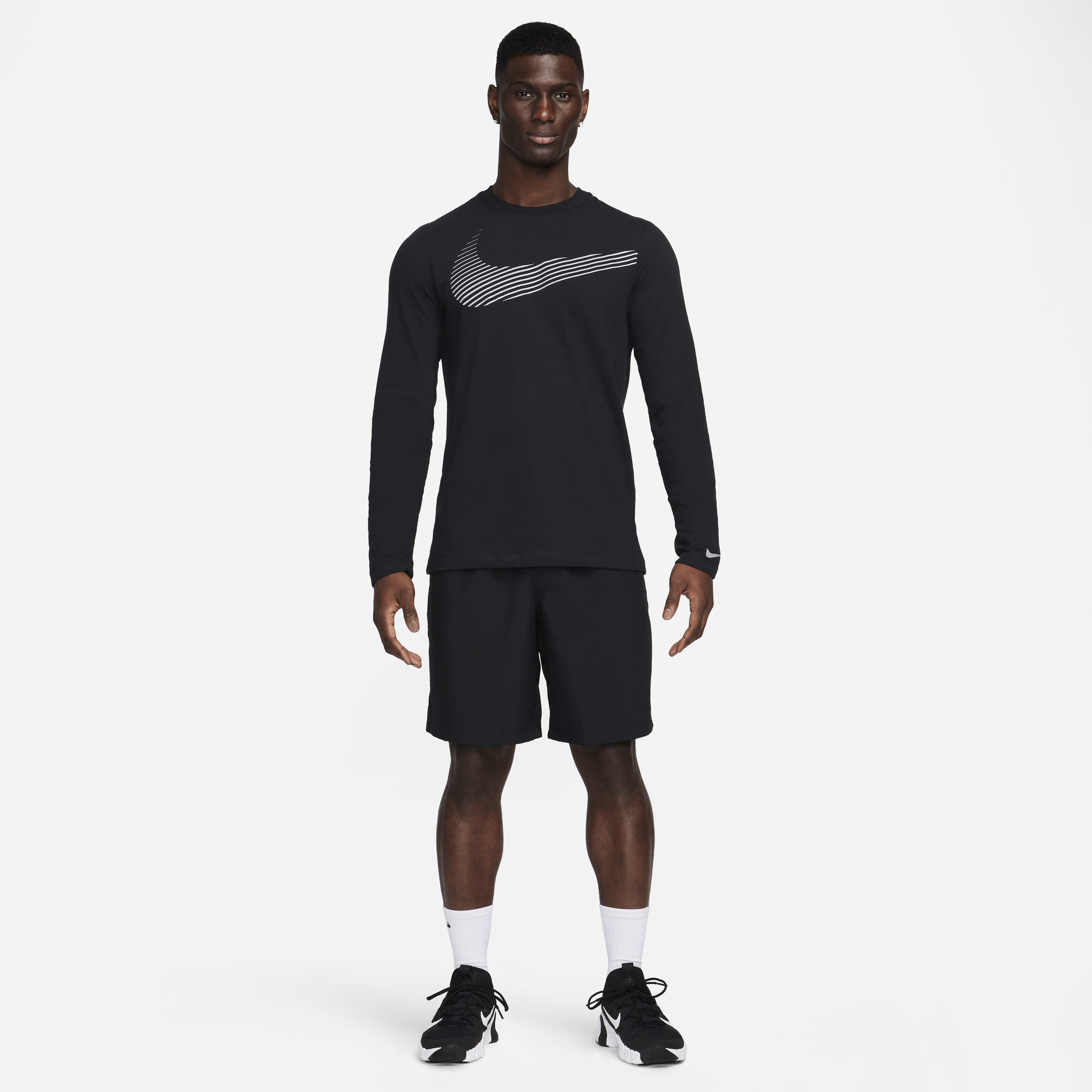 Nike Men's Dri-FIT Long-Sleeve Fitness T-Shirt