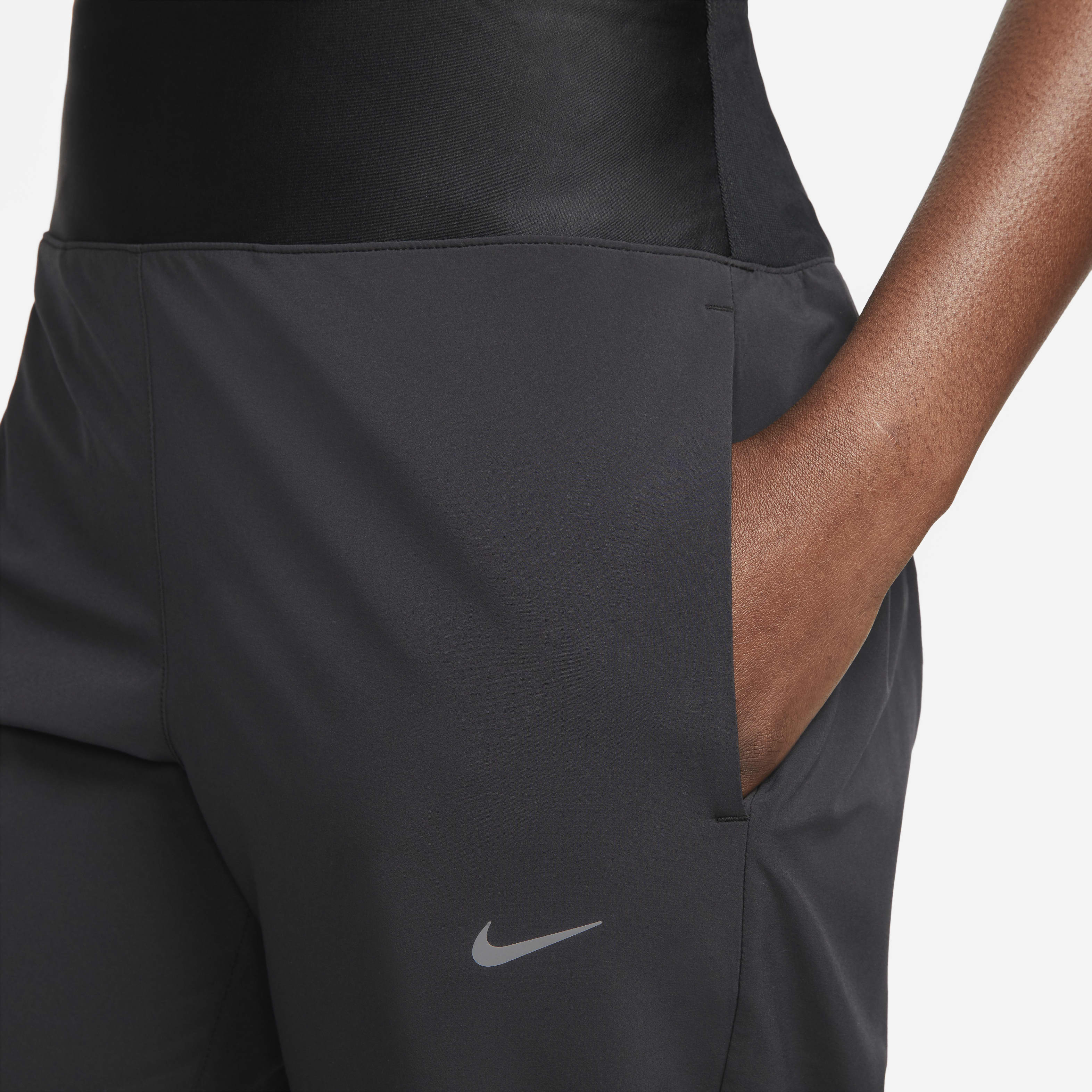 Nike Dri-FIT Swift Women's Mid-Rise Running Pants