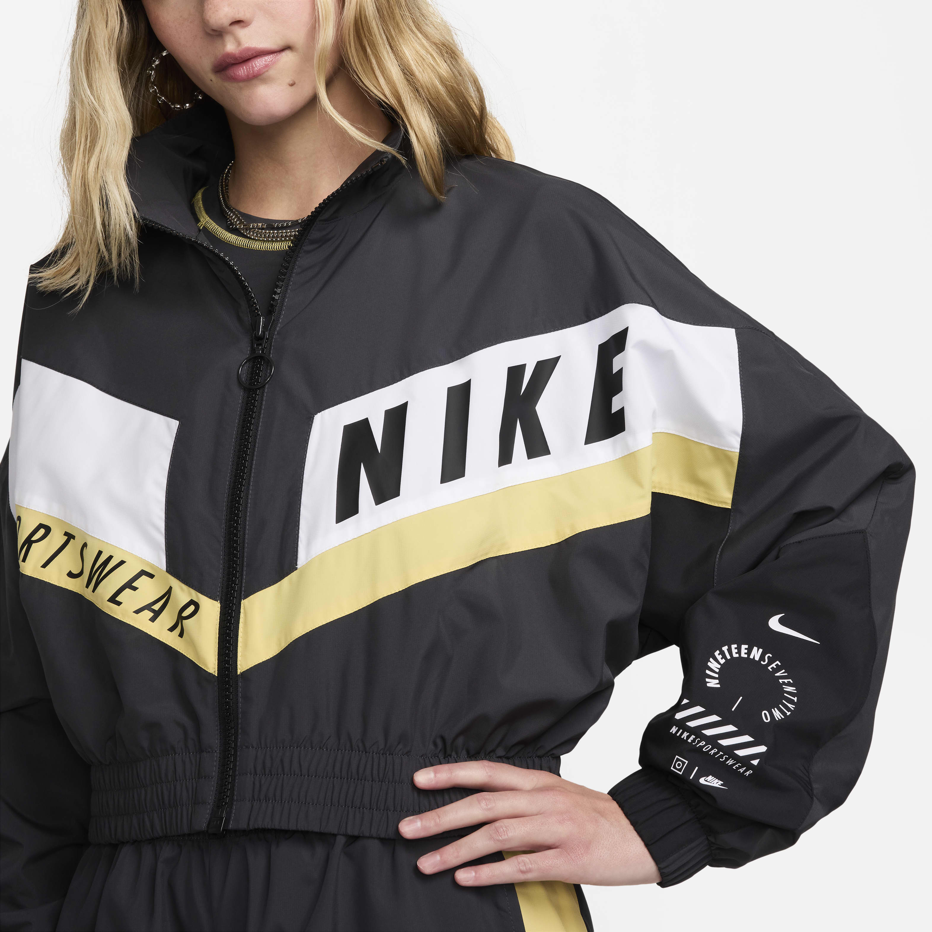 Nike Sportswear Women's Woven Jacket