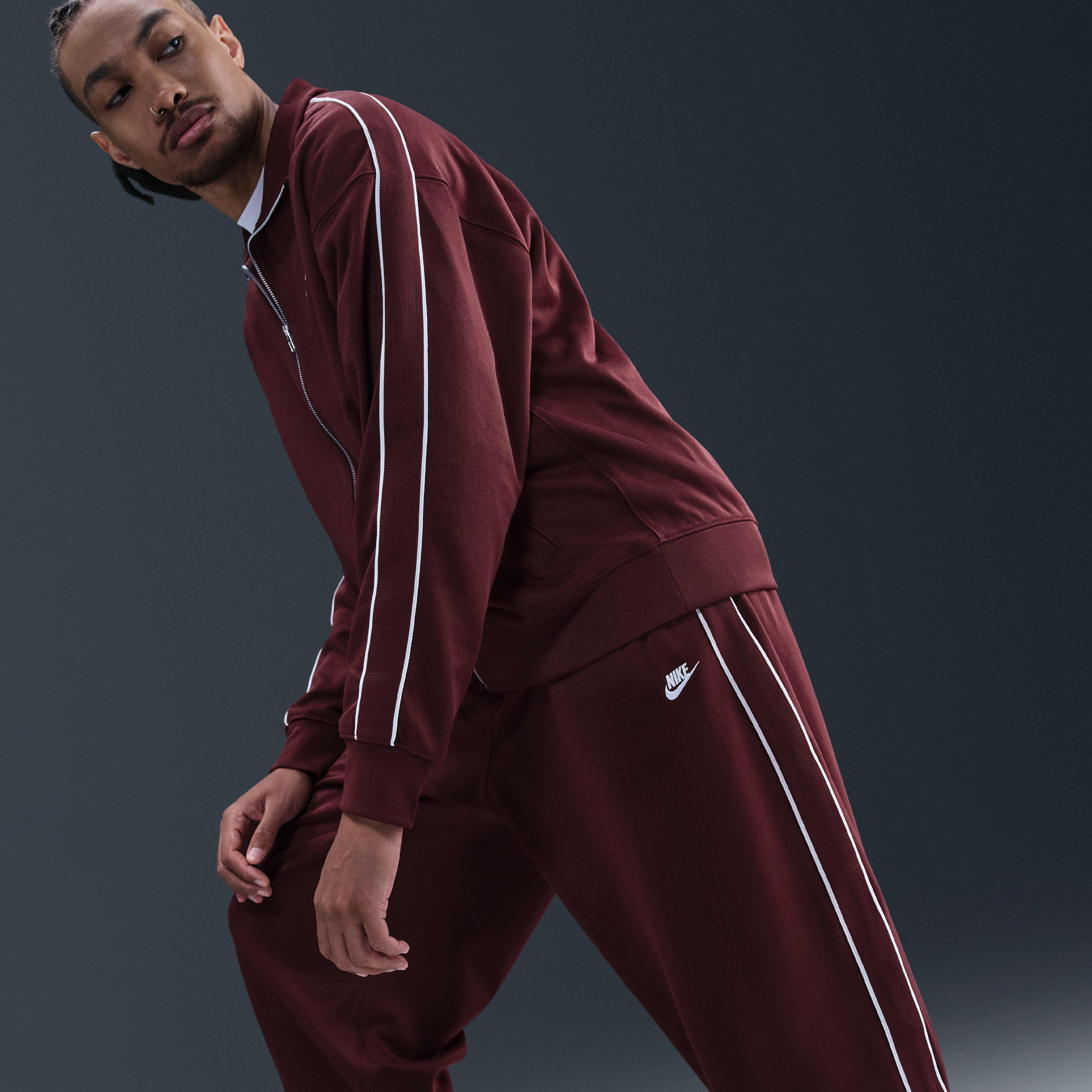 Nike Sportswear Club Men's Oversized Knit Track Pants